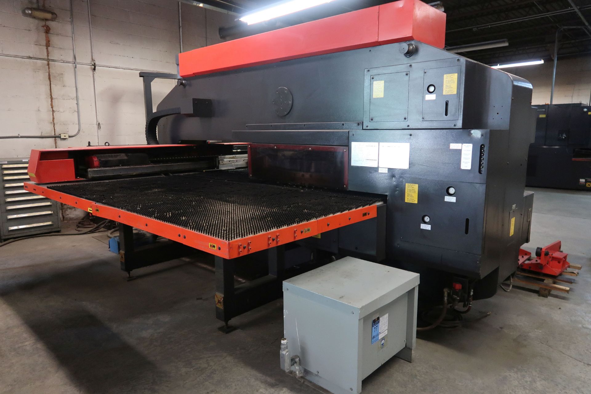 30 TON AMADA MODEL VIPROS 358 KING CNC TURRET PUNCH; S/N 35820168 (NEW 1996), 58-STATION TURRET, - Image 2 of 33