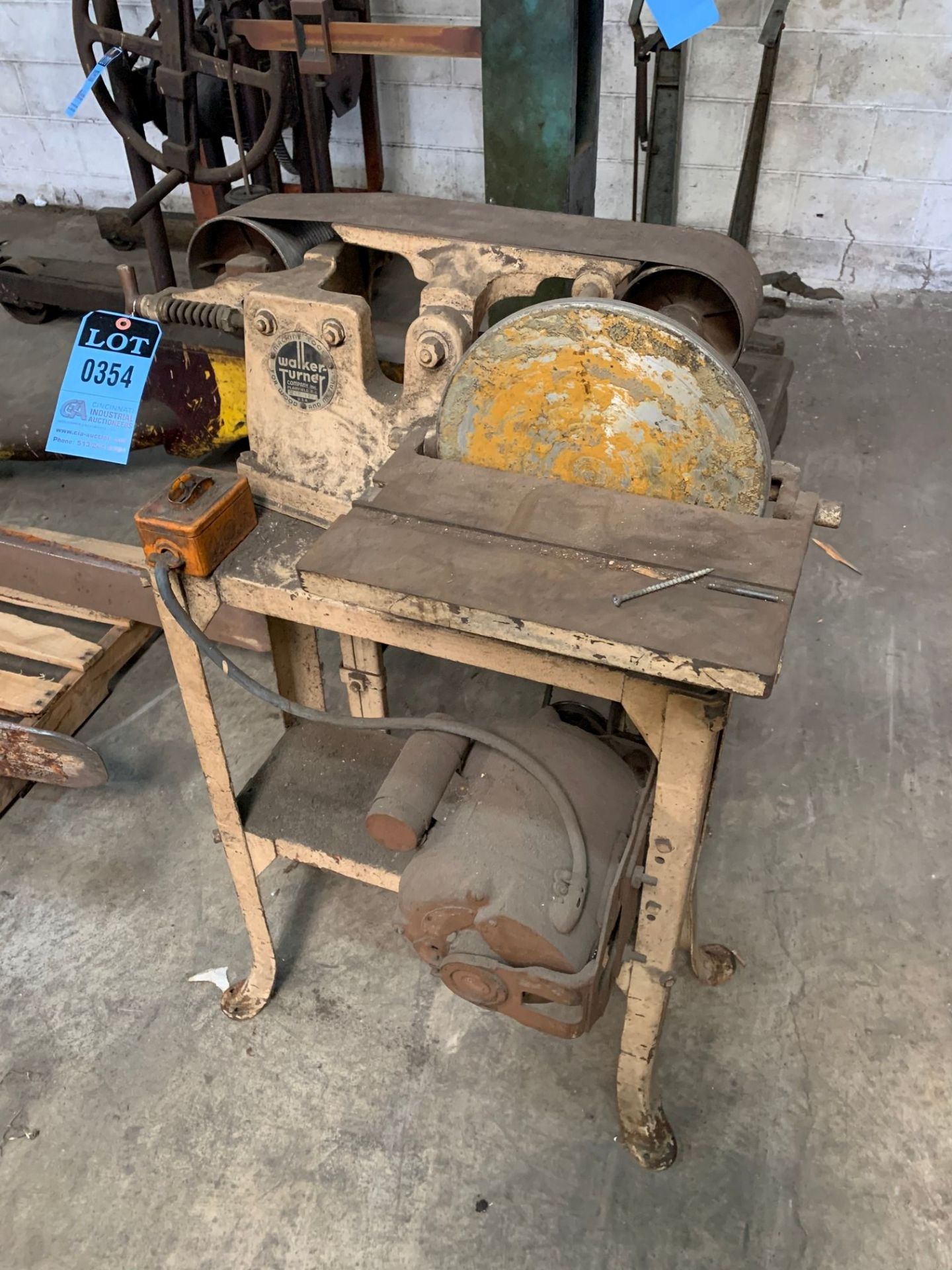 WALKER TURNER BELT SANDER