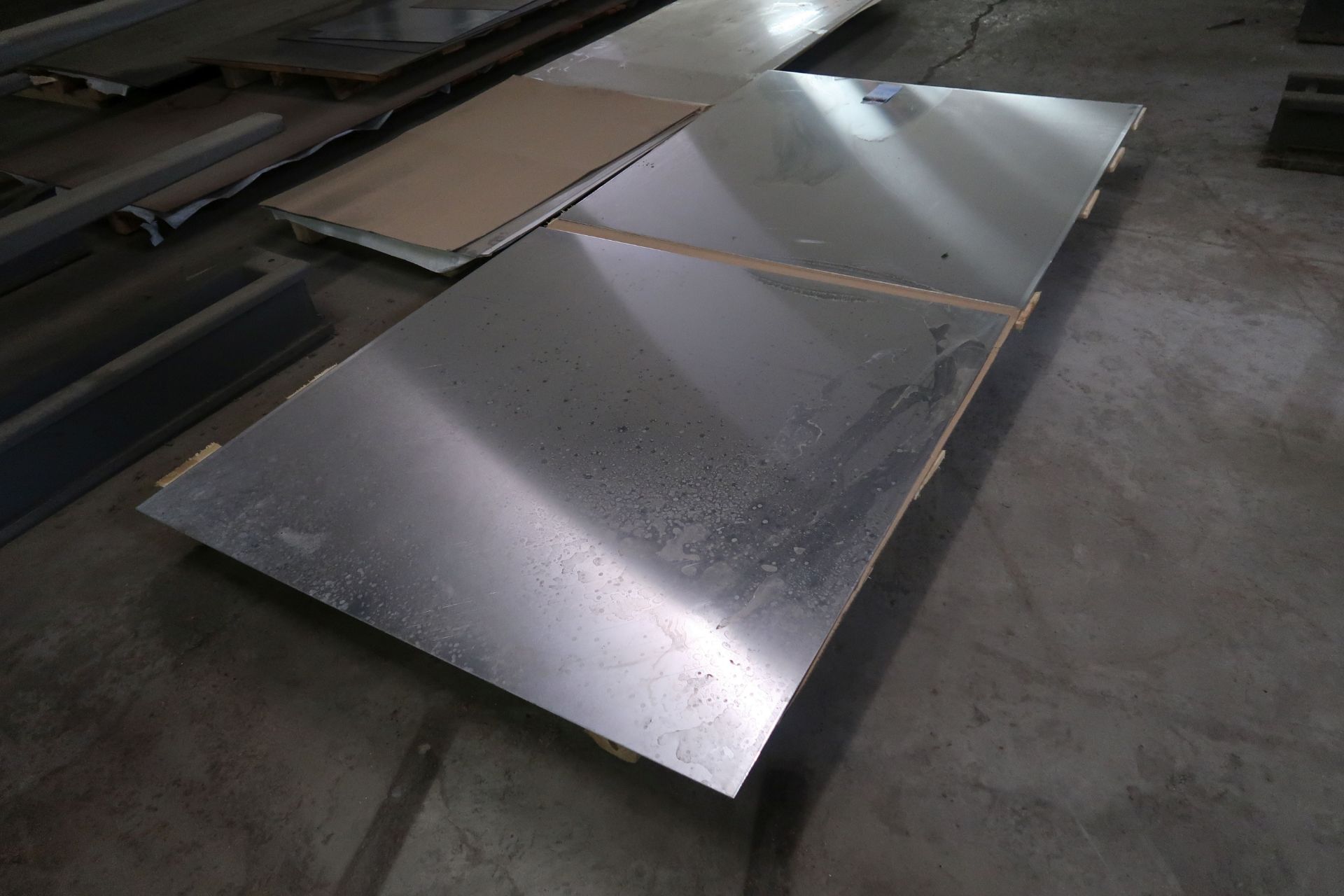 (LOT) (2) PIECES 48" X 48" X 1/8" THICK STAINLESS STEEL