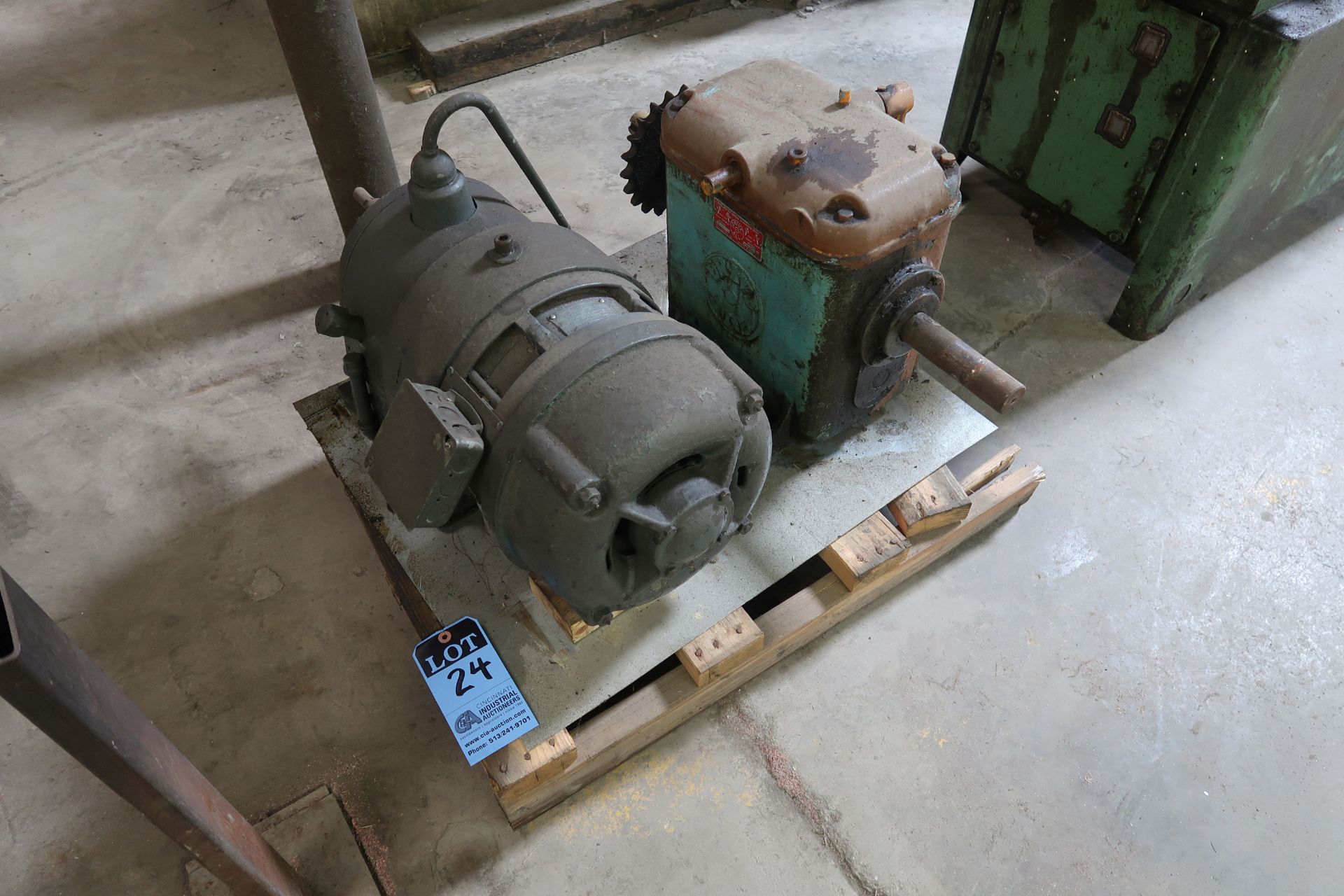 5 HP LIMA ELECTRIC MOTOR WITH DRIVE-ALL MODEL 1000 GEARED DRIVE MOTOR