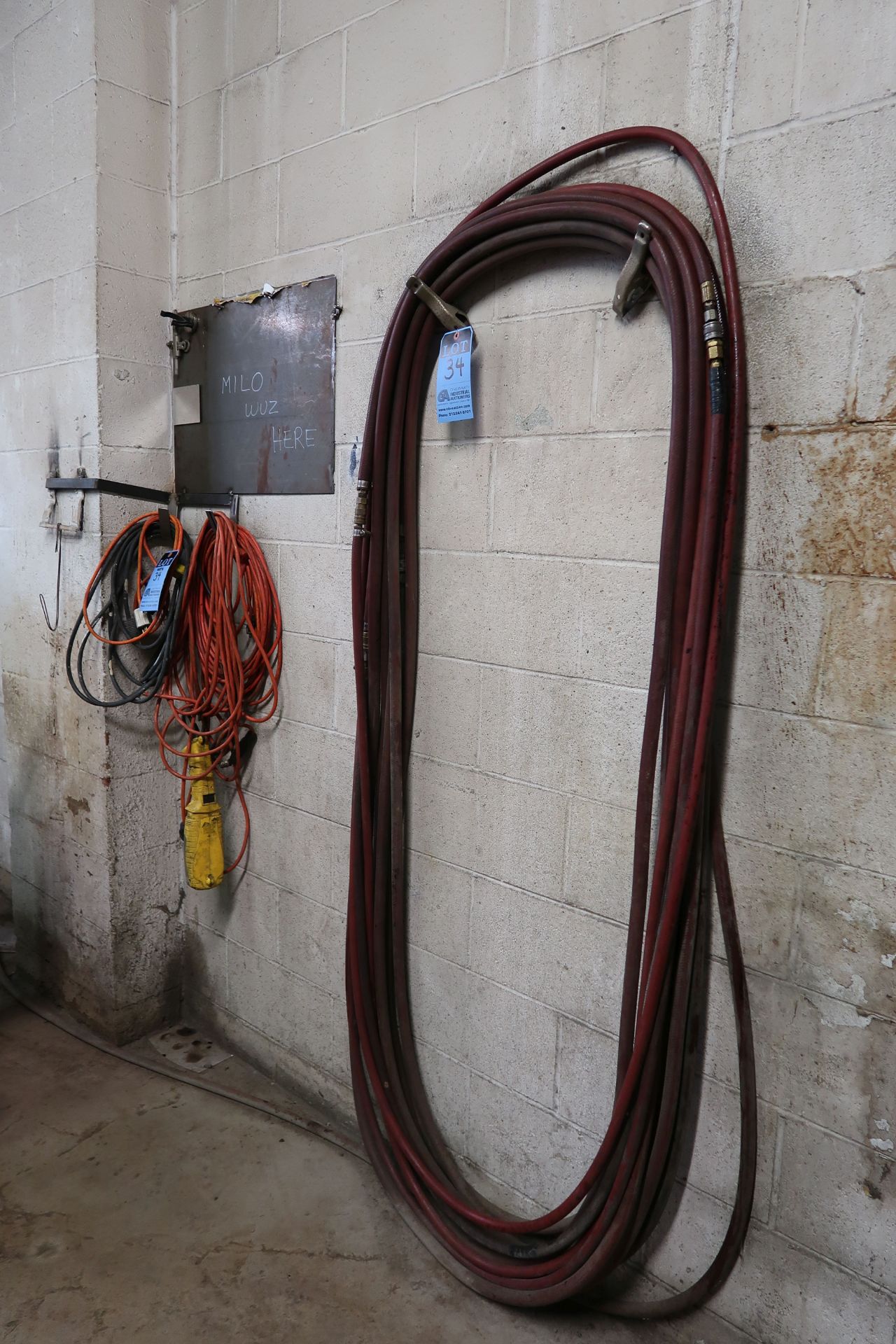 (LOT) AIR HOSE, ELECTRIC CORD AND FATIGUE MATS