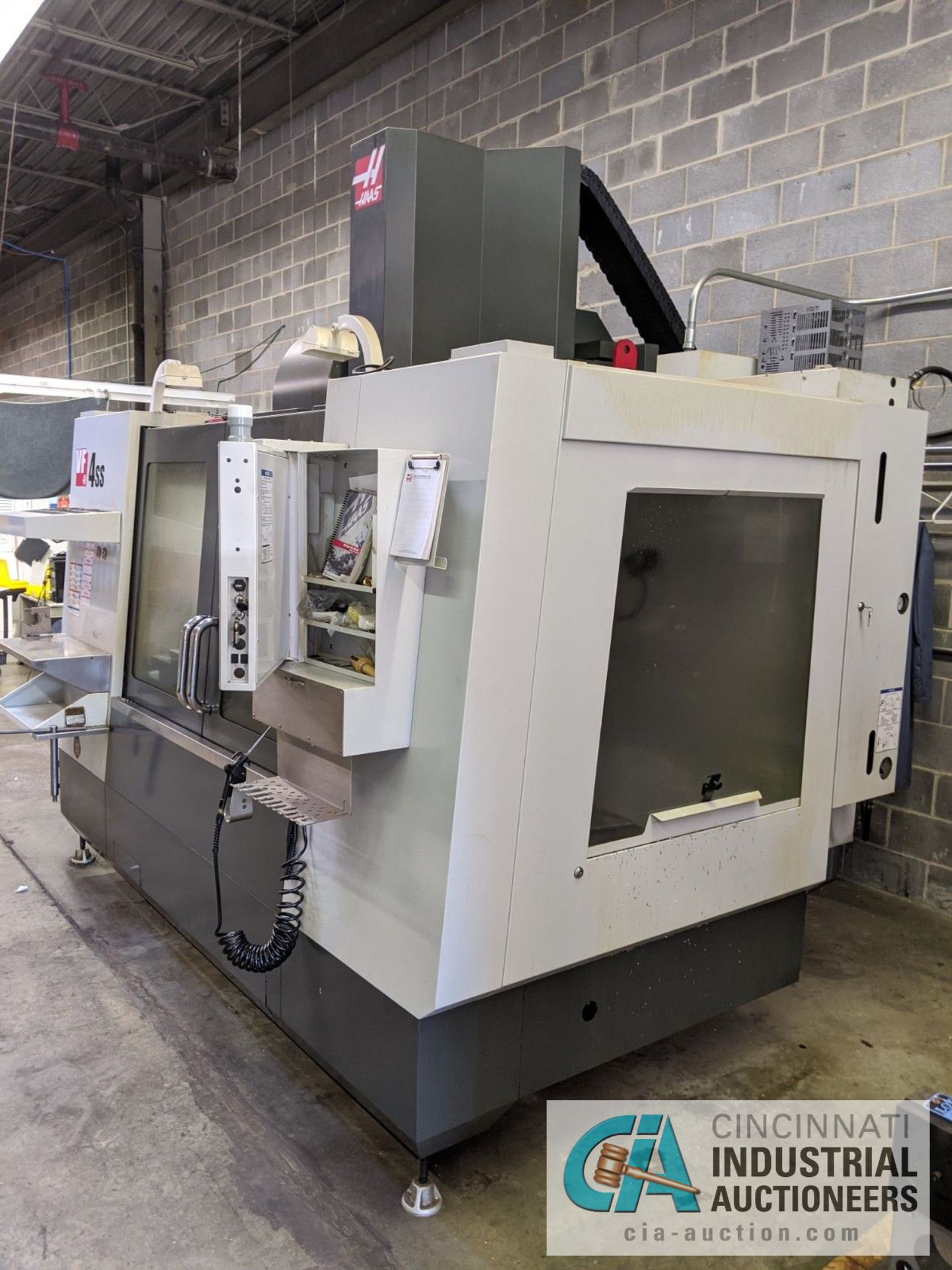 HAAS MODEL VF4SS CNC VERTICAL MACHINING CENTER; S/N 1106174, 20" X 52" TABLE, X-TRAVEL 50", Y-TRAVEL - Image 2 of 13
