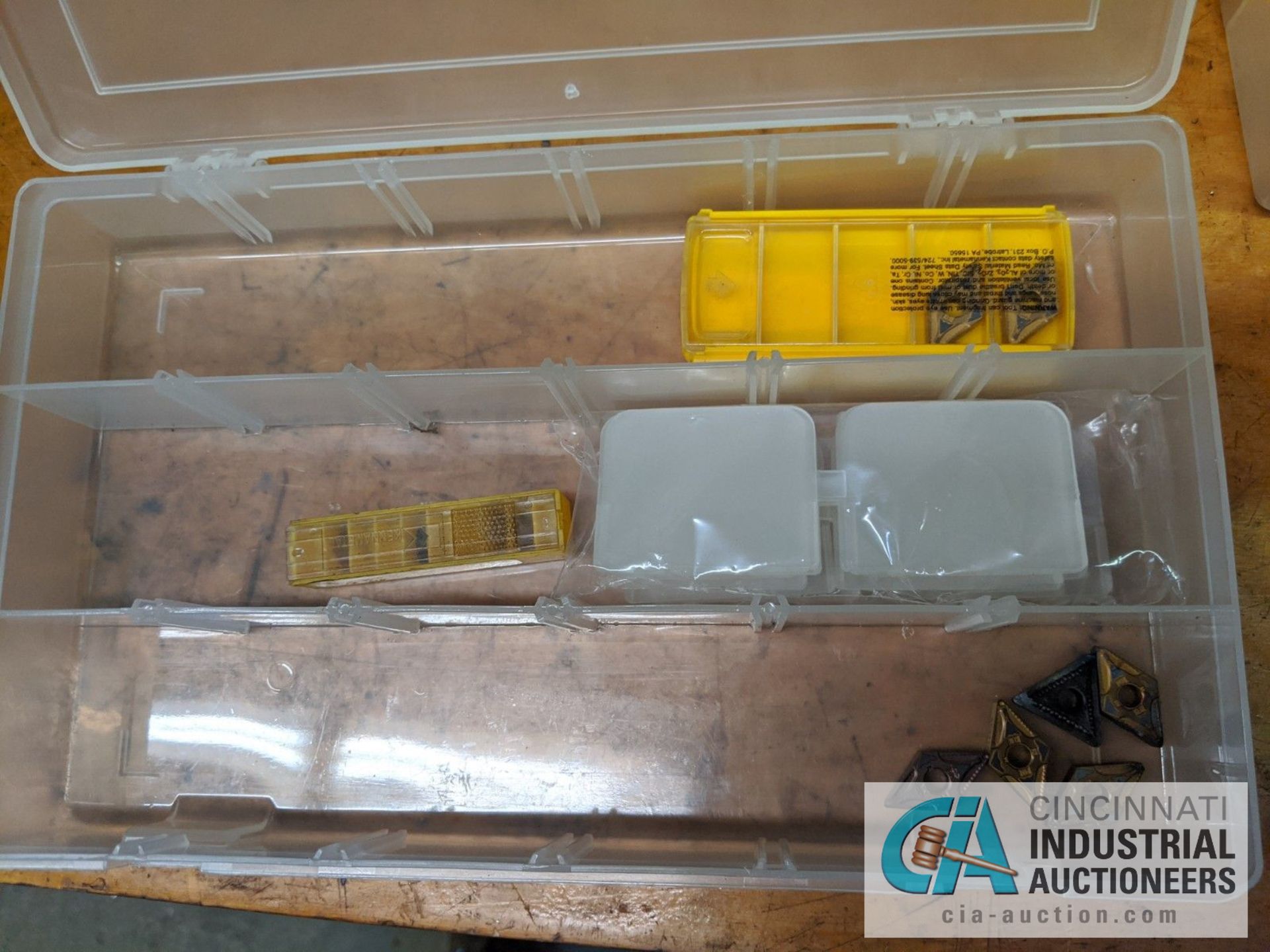 (LOT) CARBIDE INSERTS IN BOX AND (2) INDEXES - Image 7 of 9
