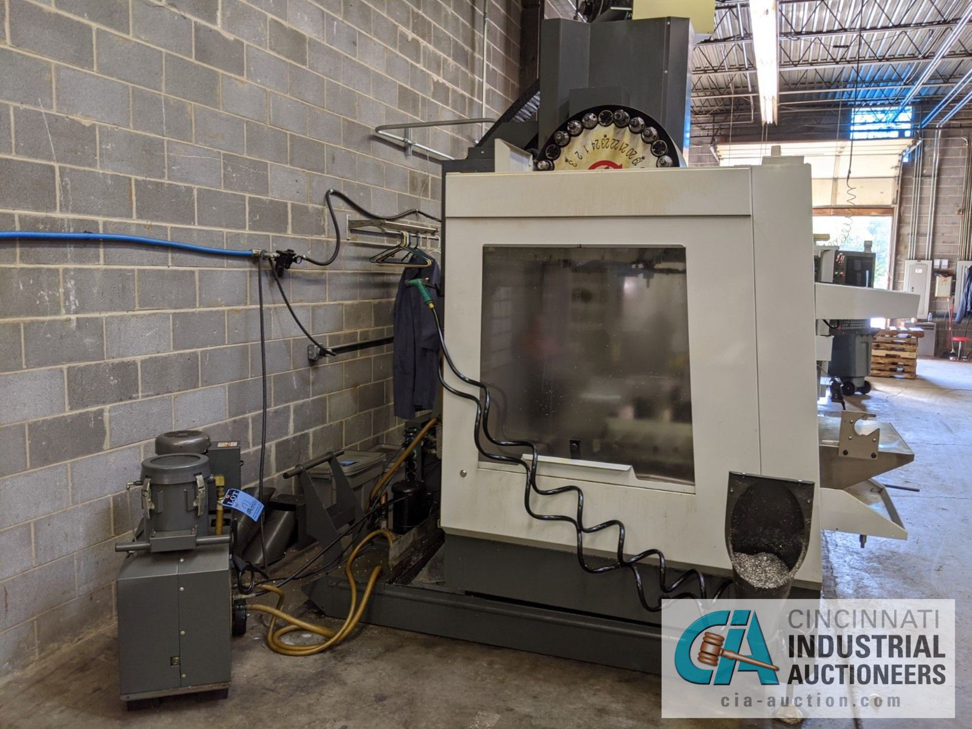 HAAS MODEL VF4SS CNC VERTICAL MACHINING CENTER; S/N 1106174, 20" X 52" TABLE, X-TRAVEL 50", Y-TRAVEL - Image 3 of 13