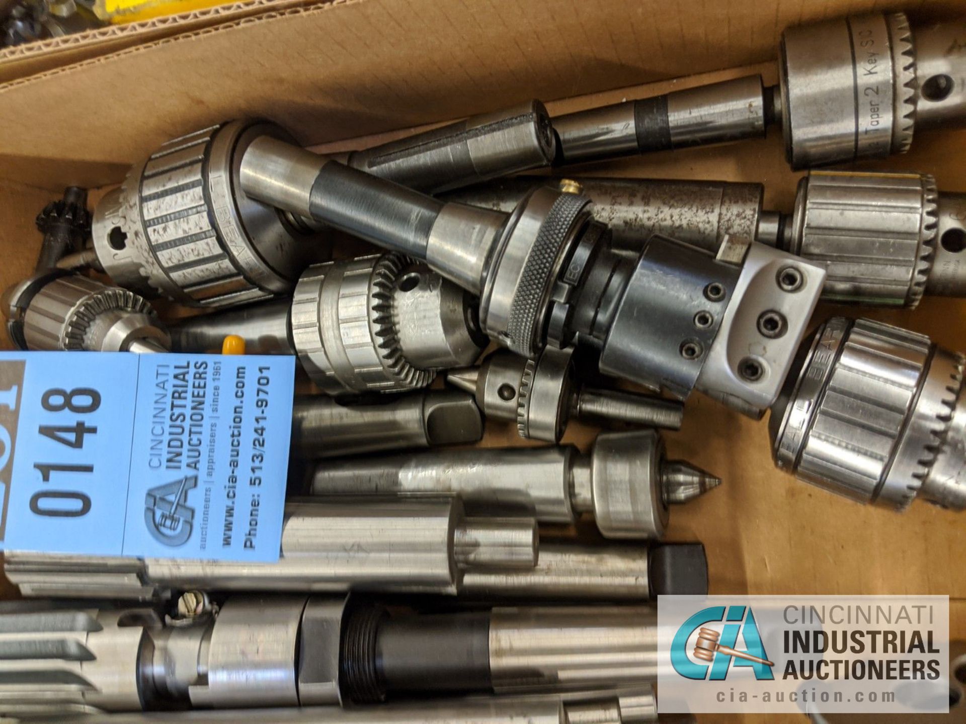 (LOT) BOX OF TOOLING; REAMERS, DRILL CHUCKS, LIVE CENTERS, ADJUSTABLE BORING HEADS - Image 2 of 4