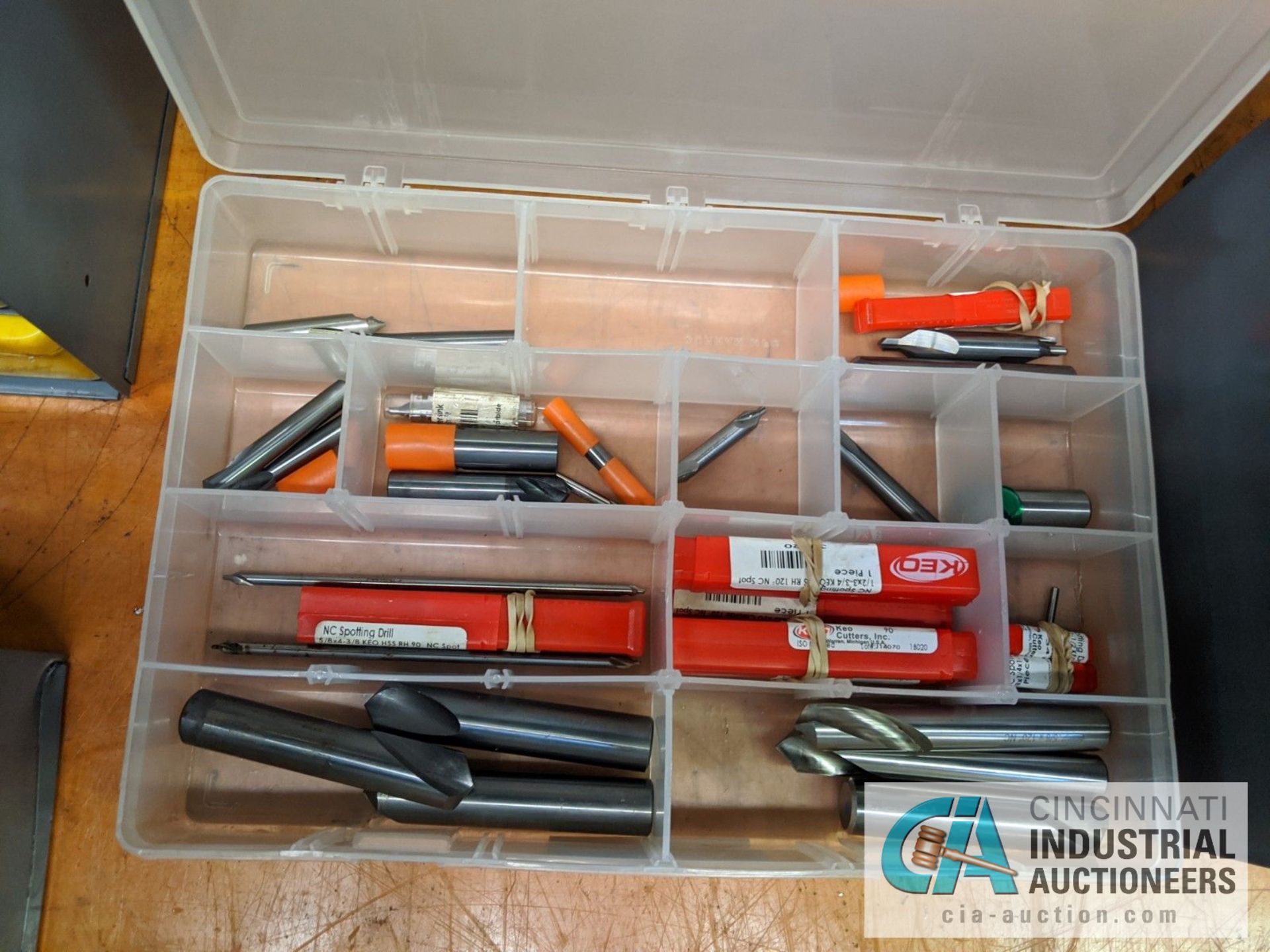 PLASTIC DRAWER INDEX WITH CARBIDE CENTER DRILLS - Image 6 of 7