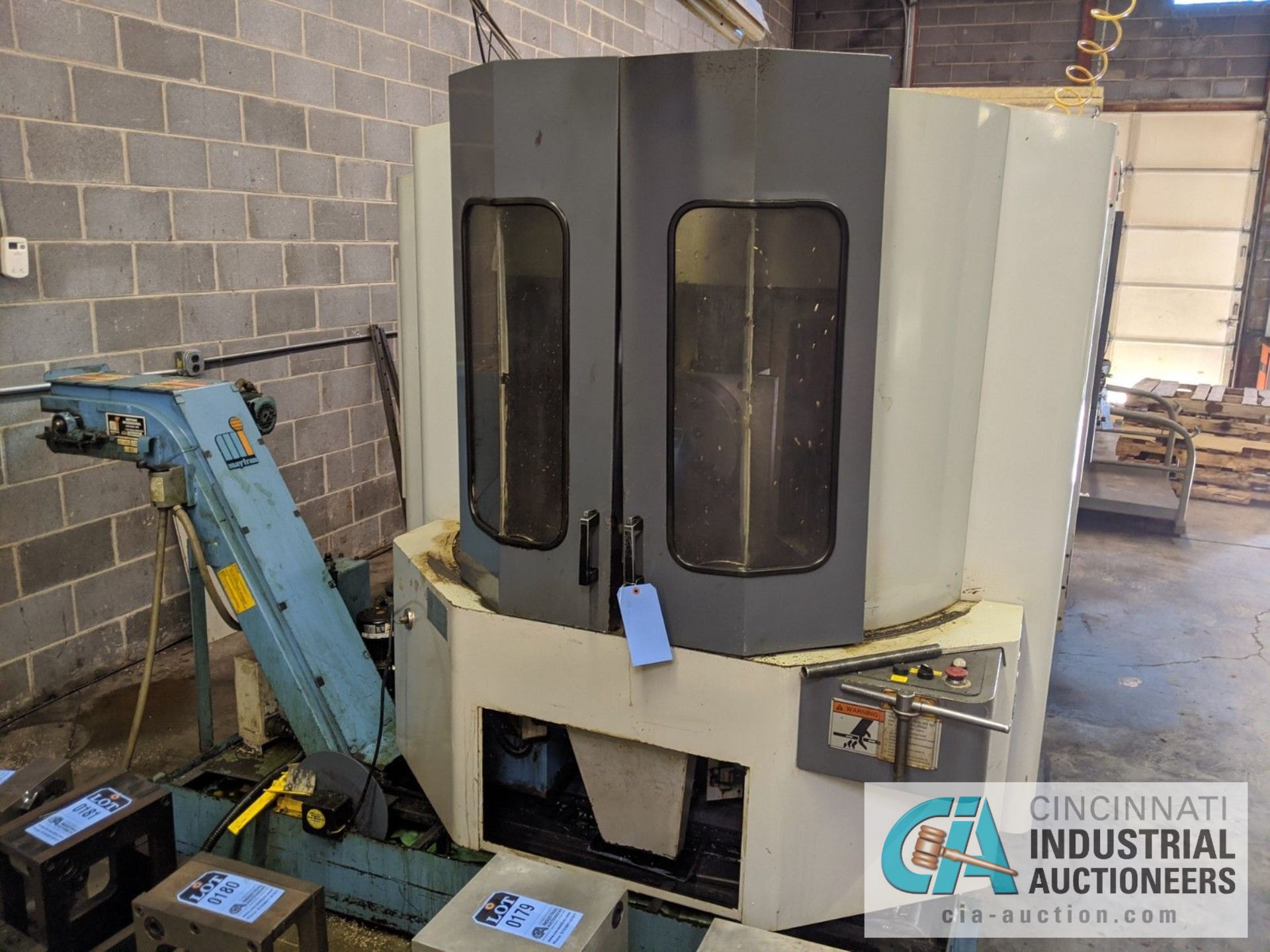 MAZAK MODEL HTC DUAL PALLET CNC HORIZONTAL MACHINING CENTER; S/N 131289, 16" X 16" PALLET SIZE, - Image 3 of 11