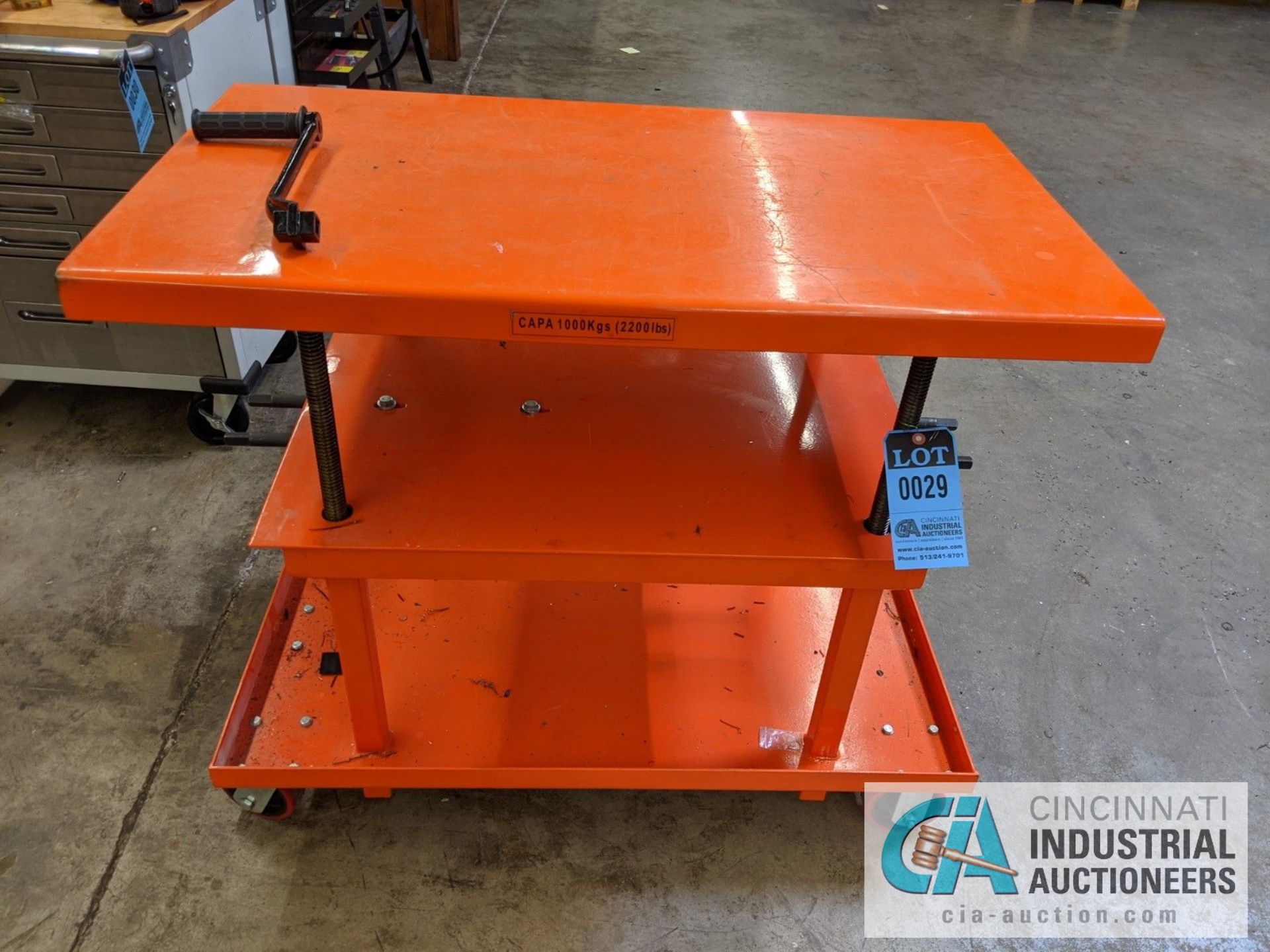 2,200 LB. BOLTON TOOLS DIE LIFT CART, 24" X 42" TOP