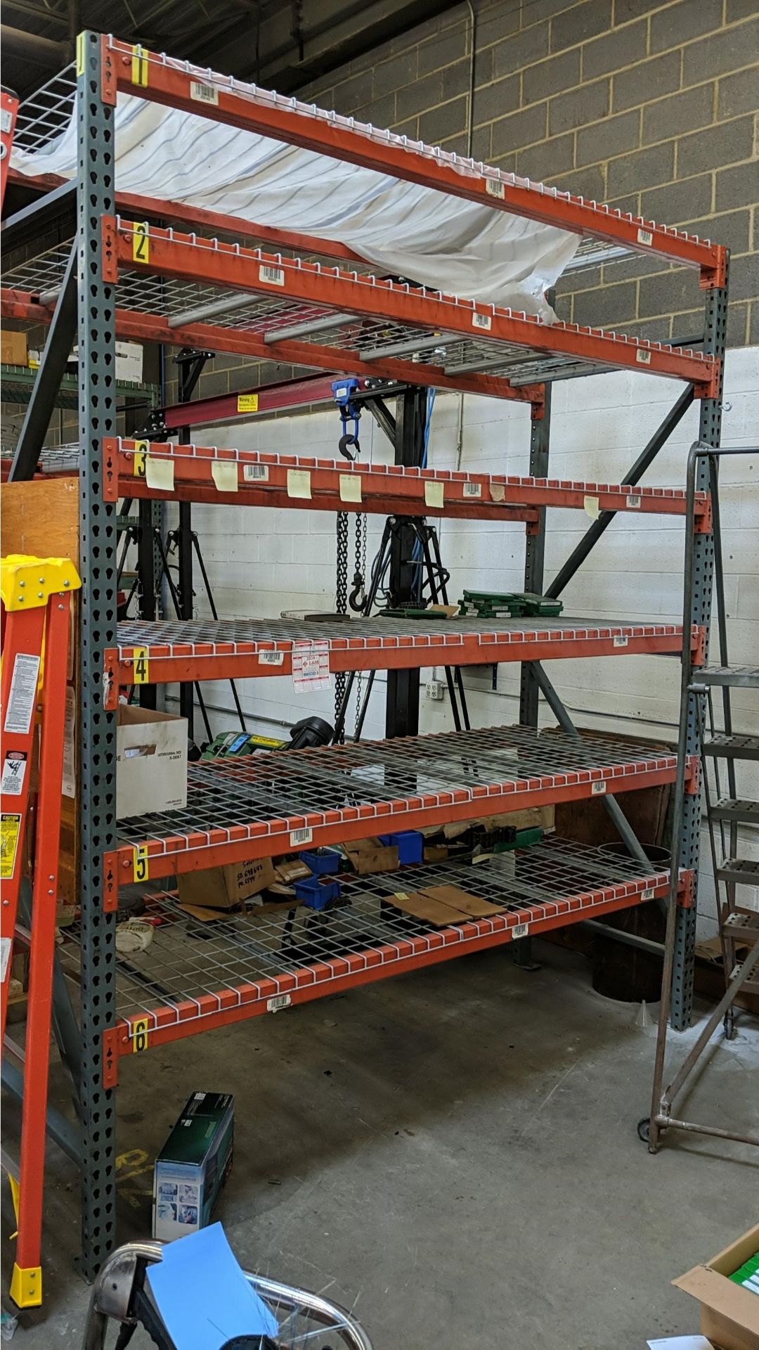 SECTION 36' X 96" X 10' PALLET RACK WITH DECKING - Image 3 of 4