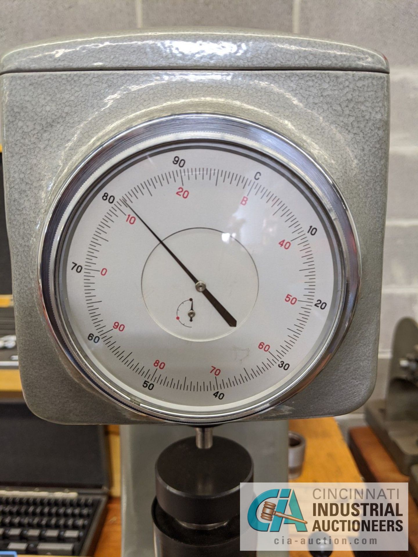 DAYTON MODEL 3X140 HARDNESS TESTER - Image 3 of 7