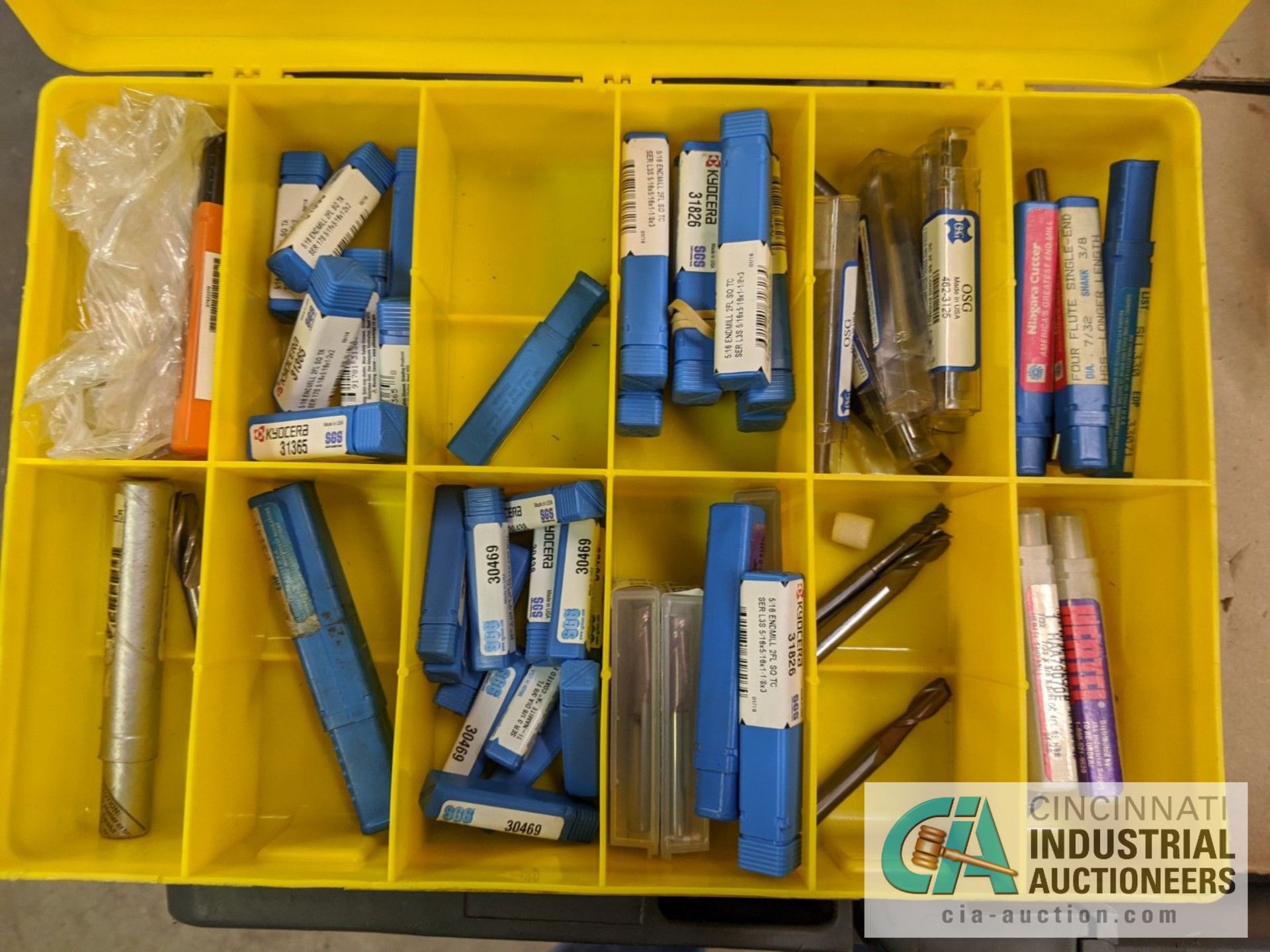 PLASTIC DRAWER INDEX WITH CARBIDE AND OTHER END MILLS - Image 4 of 6