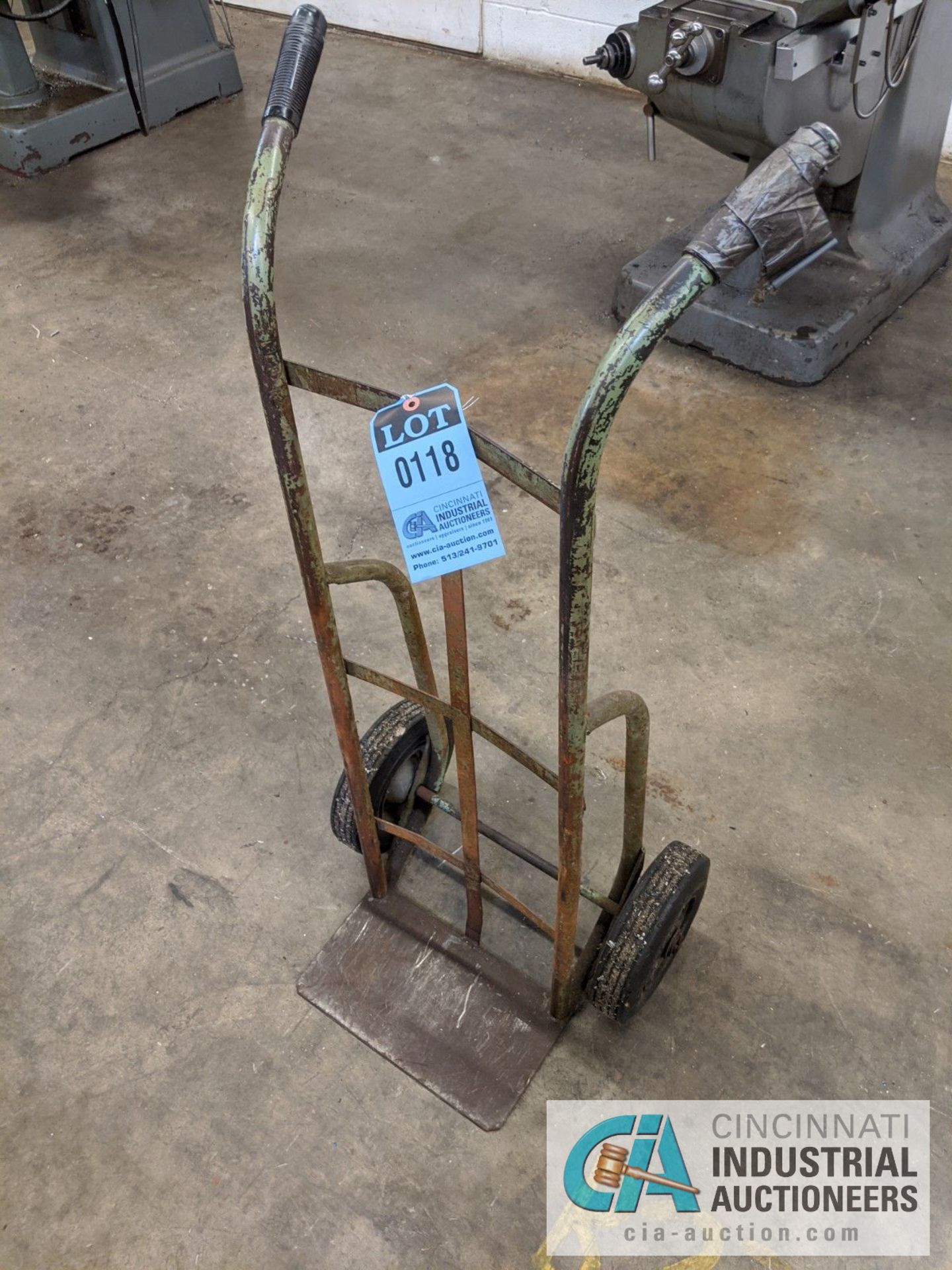 2-WHEEL HAND TRUCK