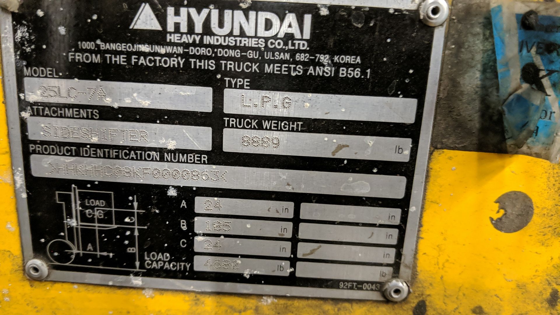 5,000 LB. HYUNDAI MODEL 25LC-7A LP GAS CUSHION TIRE LIFT TRUCK; S/N HHKHHC08KF0000863, 185" LIFT, - Image 7 of 9