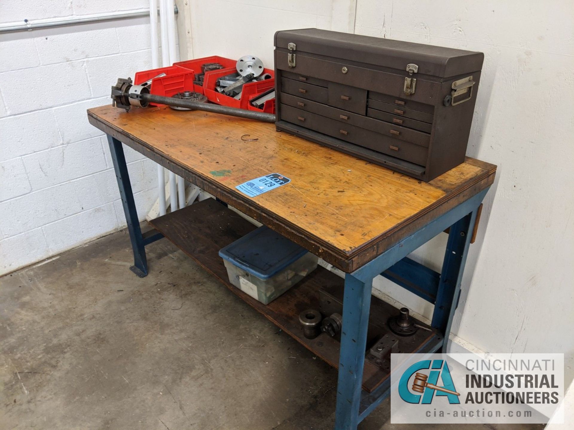 (LOT) ASSORTED LATHE TOOLING WITH WORK BENCH