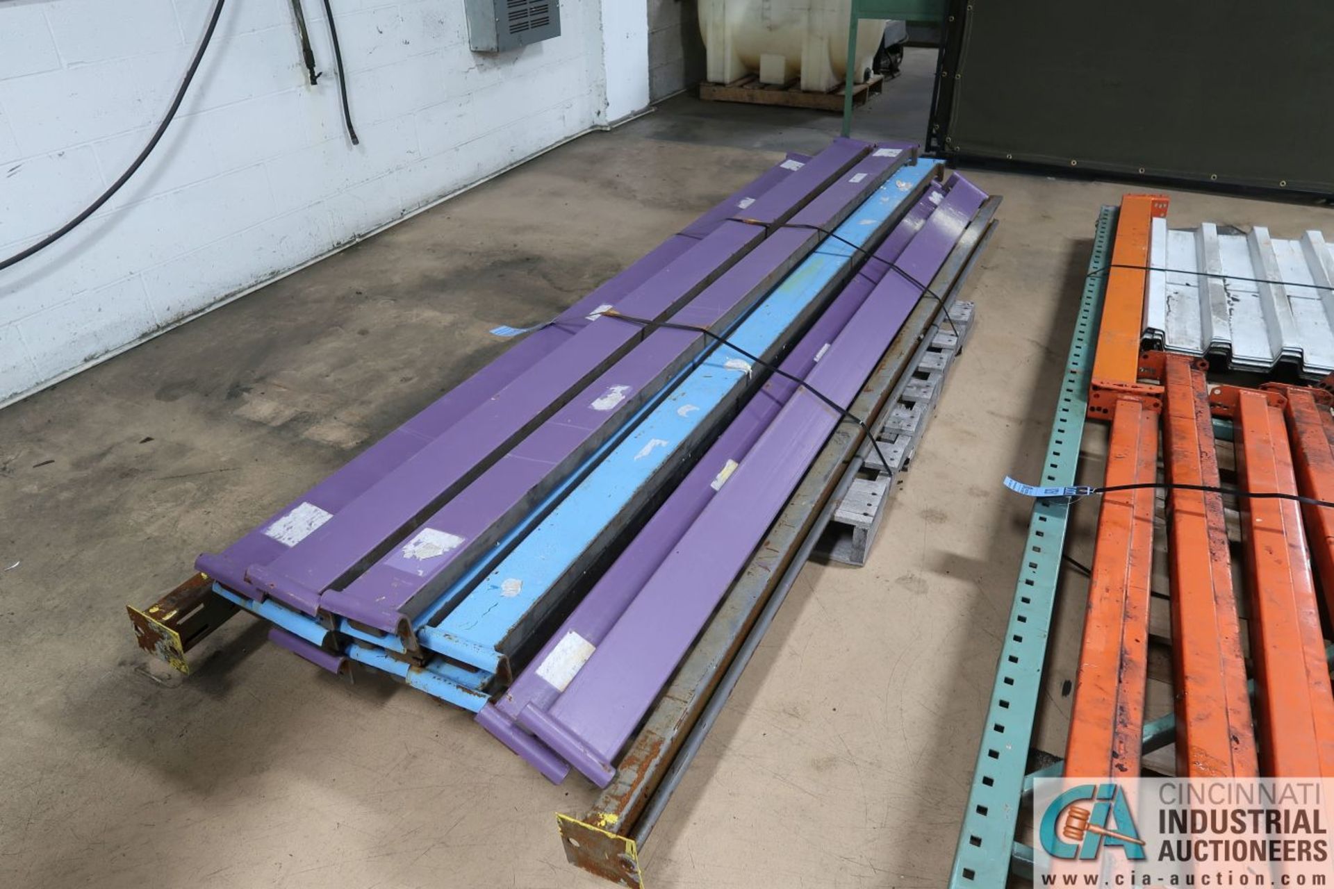 4-1/2" FACE X 9' PALLET RACK BEAMS WITH (1) UPRIGHT - Image 2 of 2
