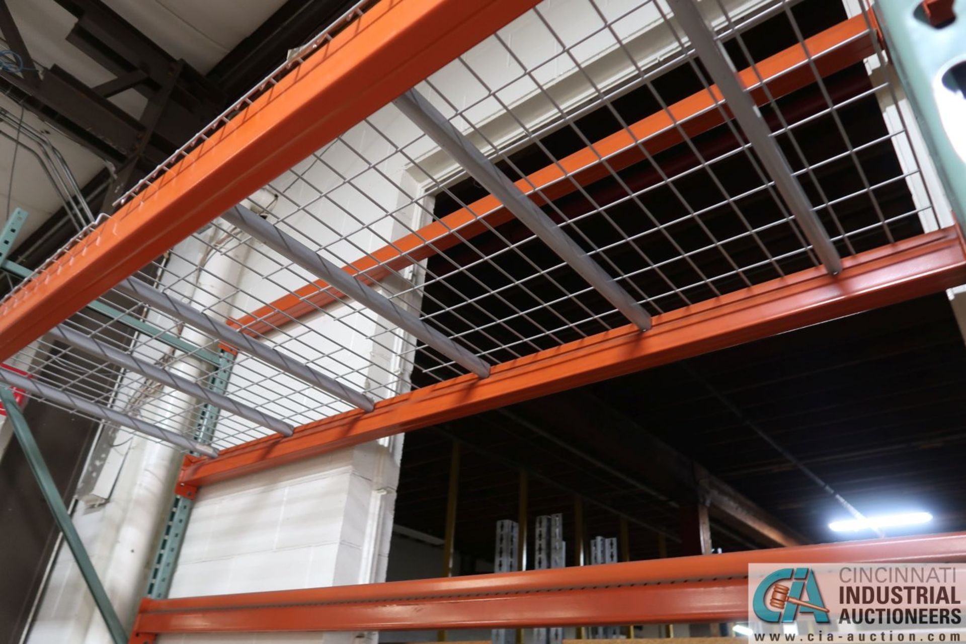 Sections 36" x 8' x 10' High Pallet Rack; (6) 3' x 10' Uprights, (10) 4" x 8' Beams, (16) Wire - Image 6 of 13