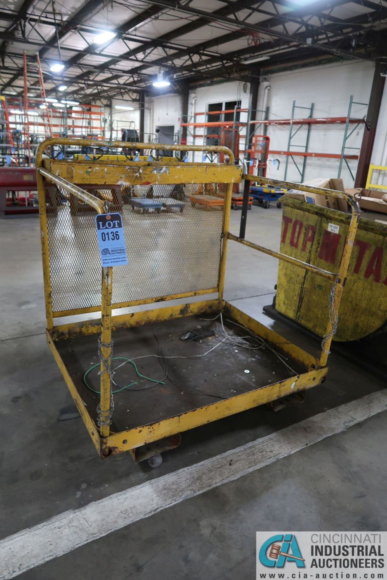 40" X 48" LIFT TRUCK SAFETY PLATFORM