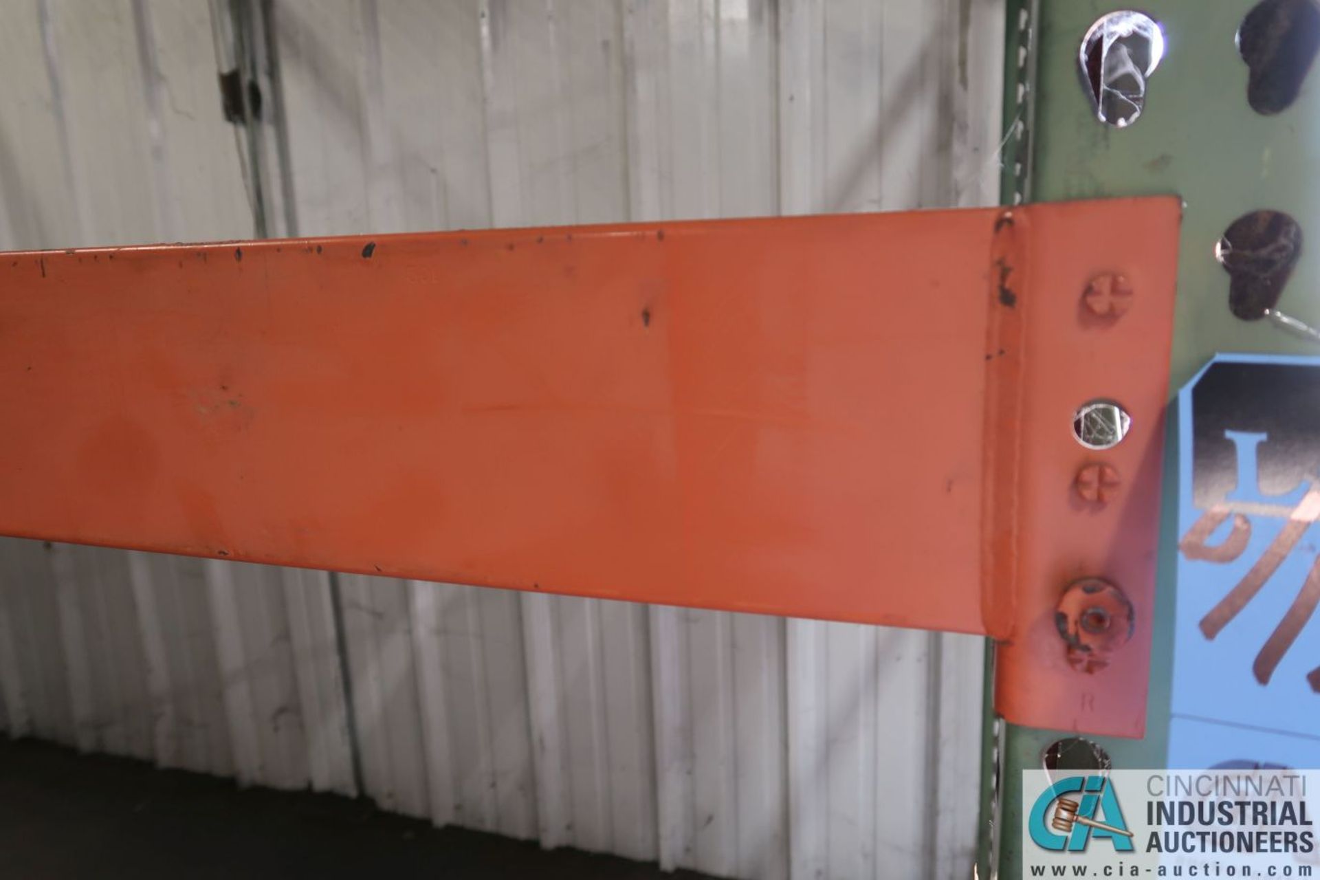 Free-Standing Sections Orange and Green Pallet Rack Along Dock Wall (8) Uprights, (14) Beams, (12) - Image 5 of 17