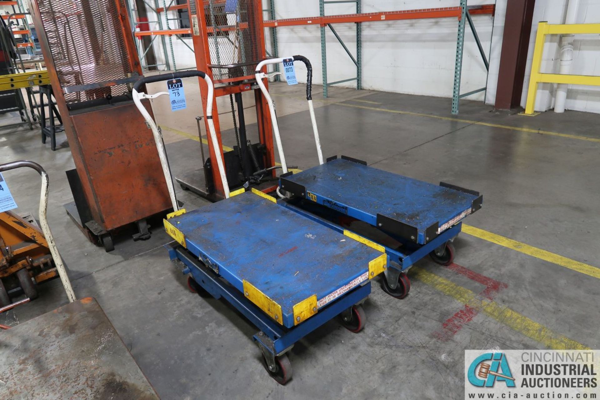 HYDRAULIC DIE LIFT CARTS; 1,650 LB. CAPACITY GLOBAL SCISSOR STYLE MANUAL, 20" X 40" PLATFORMS - Image 2 of 2