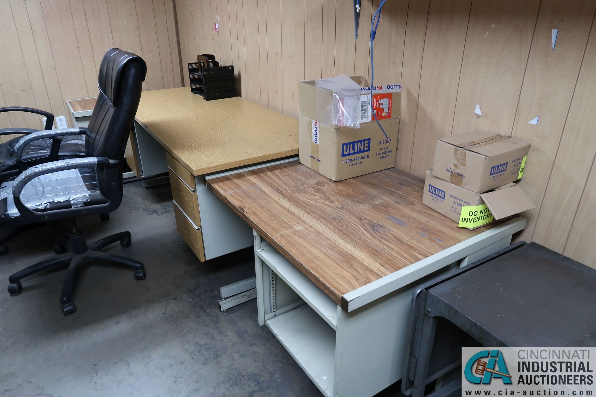 (LOT) DESKS, CHAIRS AND FILE CABINETS **NO AC UNIT** - Image 2 of 3