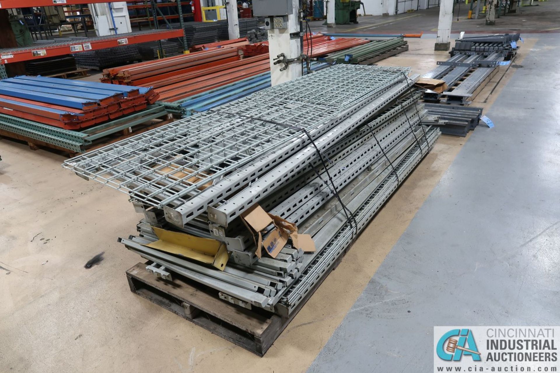 (LOT) GLOBAL INDUSTRIAL PALLET RACK, (7) 2' X 8' UPRIGHTS, MISCELLANEOUS BEAMS AND WIRE DECKING