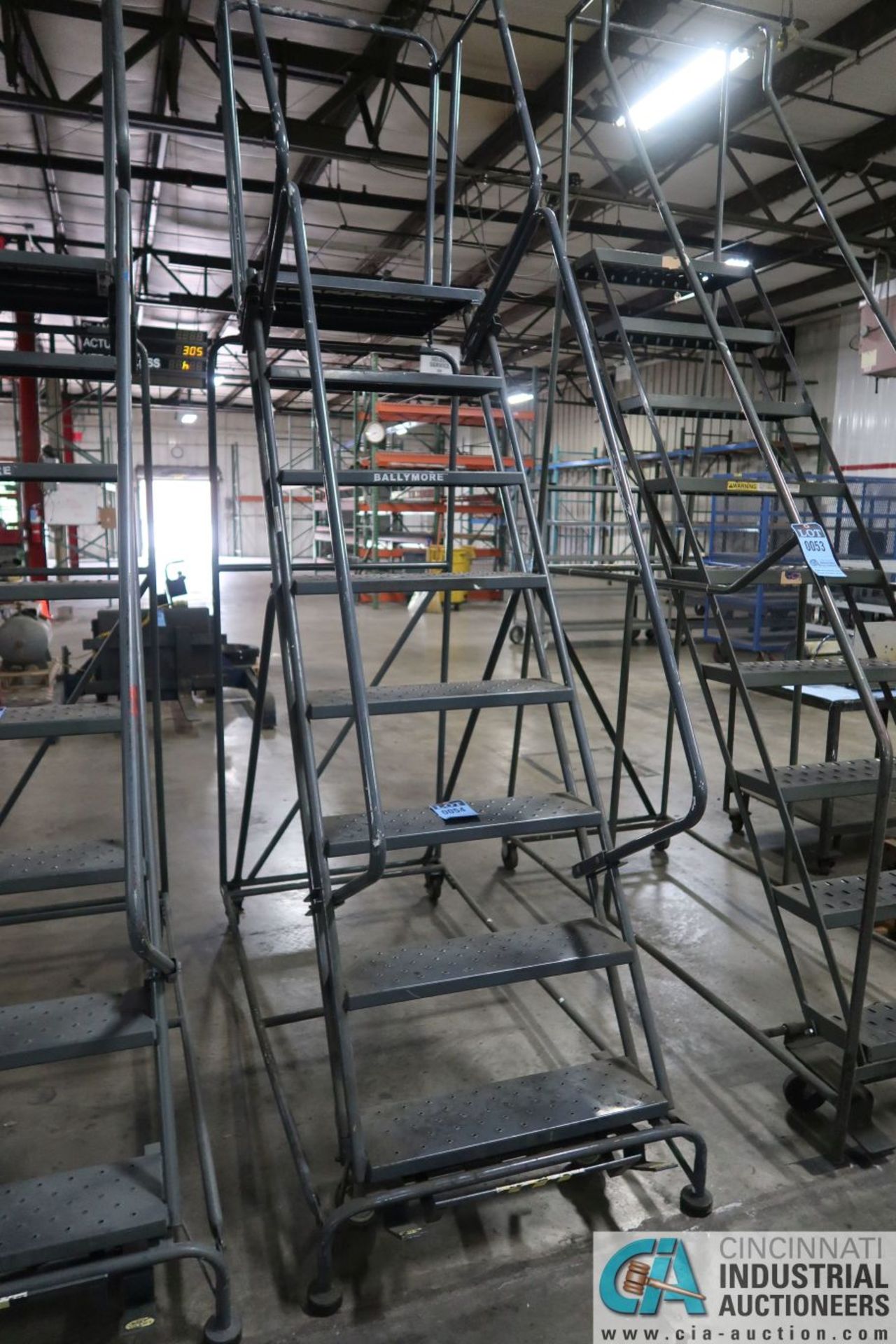 EIGHT STEP BALLYMORE PORTABLE WAREHOUSE LADDER