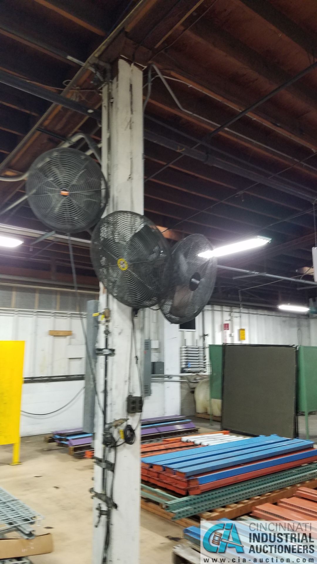APPROX. COLUMN AND WALL MOUNT FANS