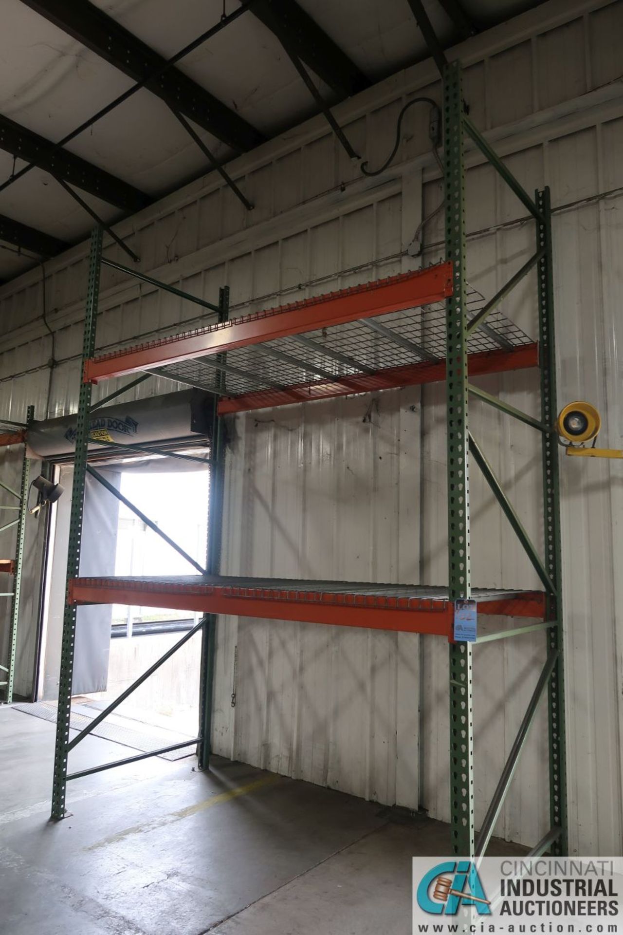 Free-Standing Sections Orange and Green Pallet Rack Along Dock Wall (8) Uprights, (14) Beams, (12) - Image 3 of 17