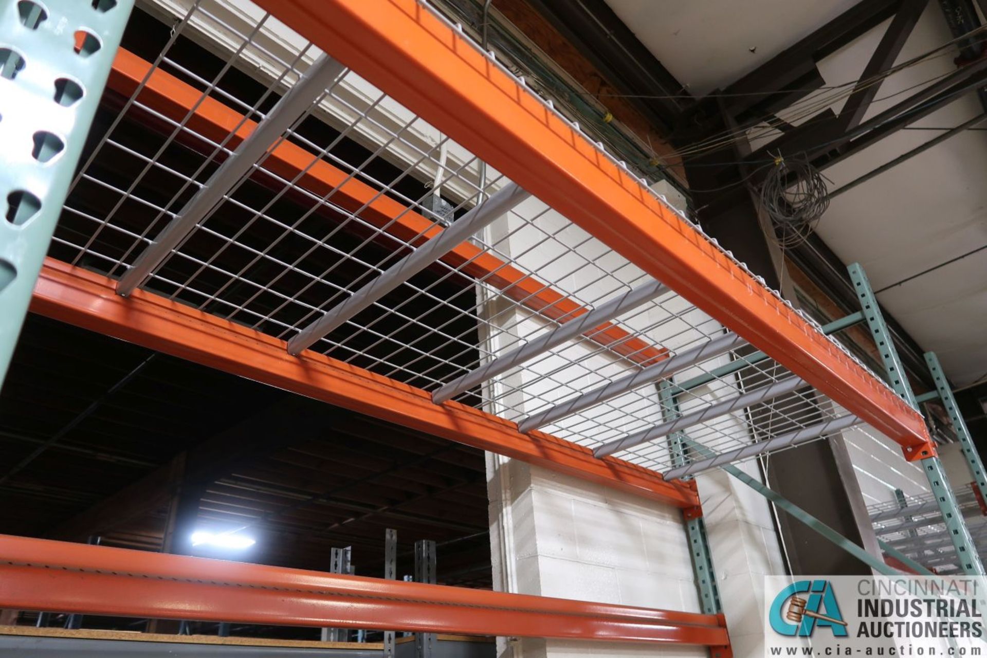 Sections 36" x 8' x 10' High Pallet Rack; (6) 3' x 10' Uprights, (10) 4" x 8' Beams, (16) Wire - Image 8 of 13