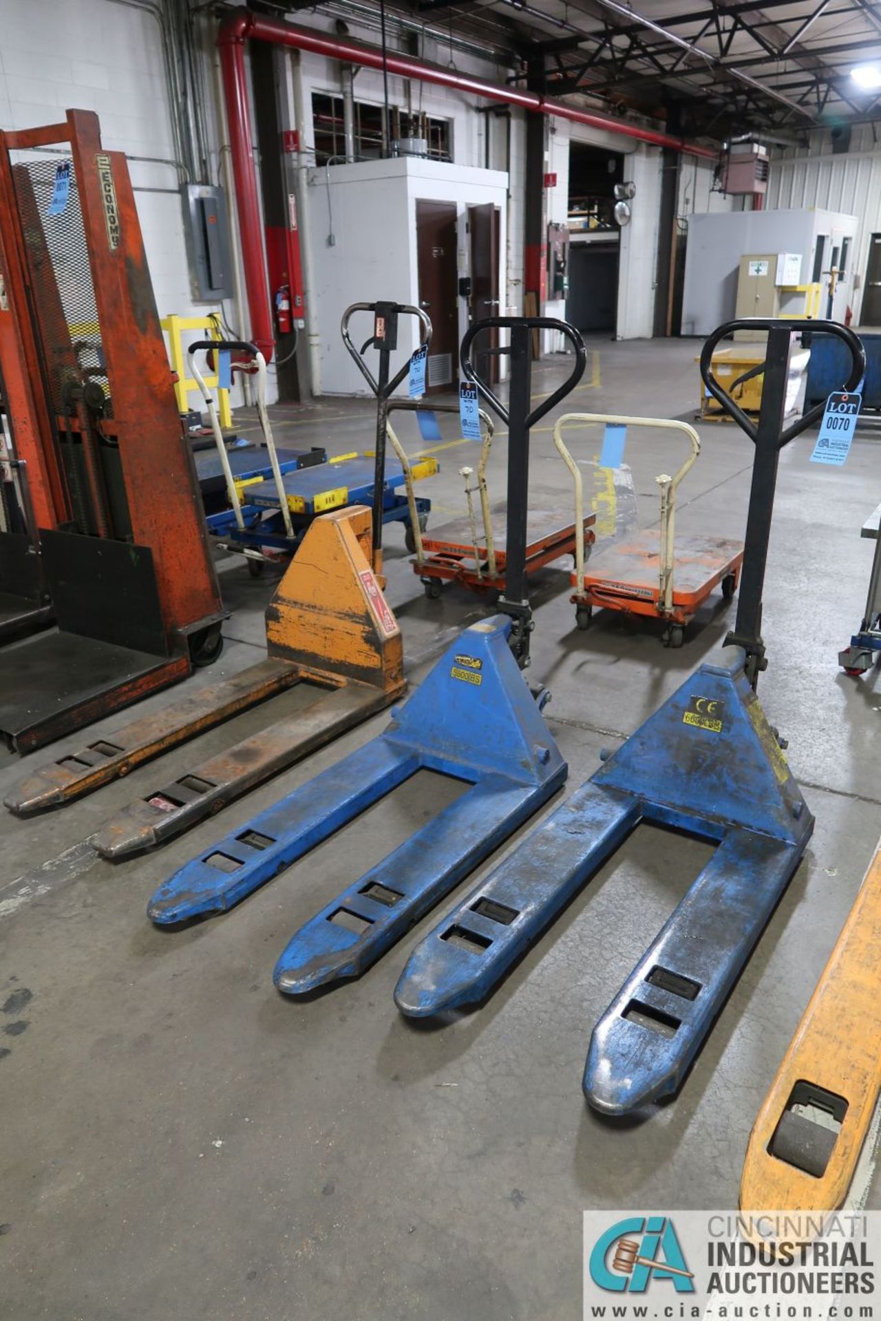 SHORT FORK HAND HYDRAULIC PALLET TRUCKS, (1) 6,600 LB. GLOBAL, (1) 5,500 LB. GLOBAL AND (1) 5,000 - Image 3 of 3