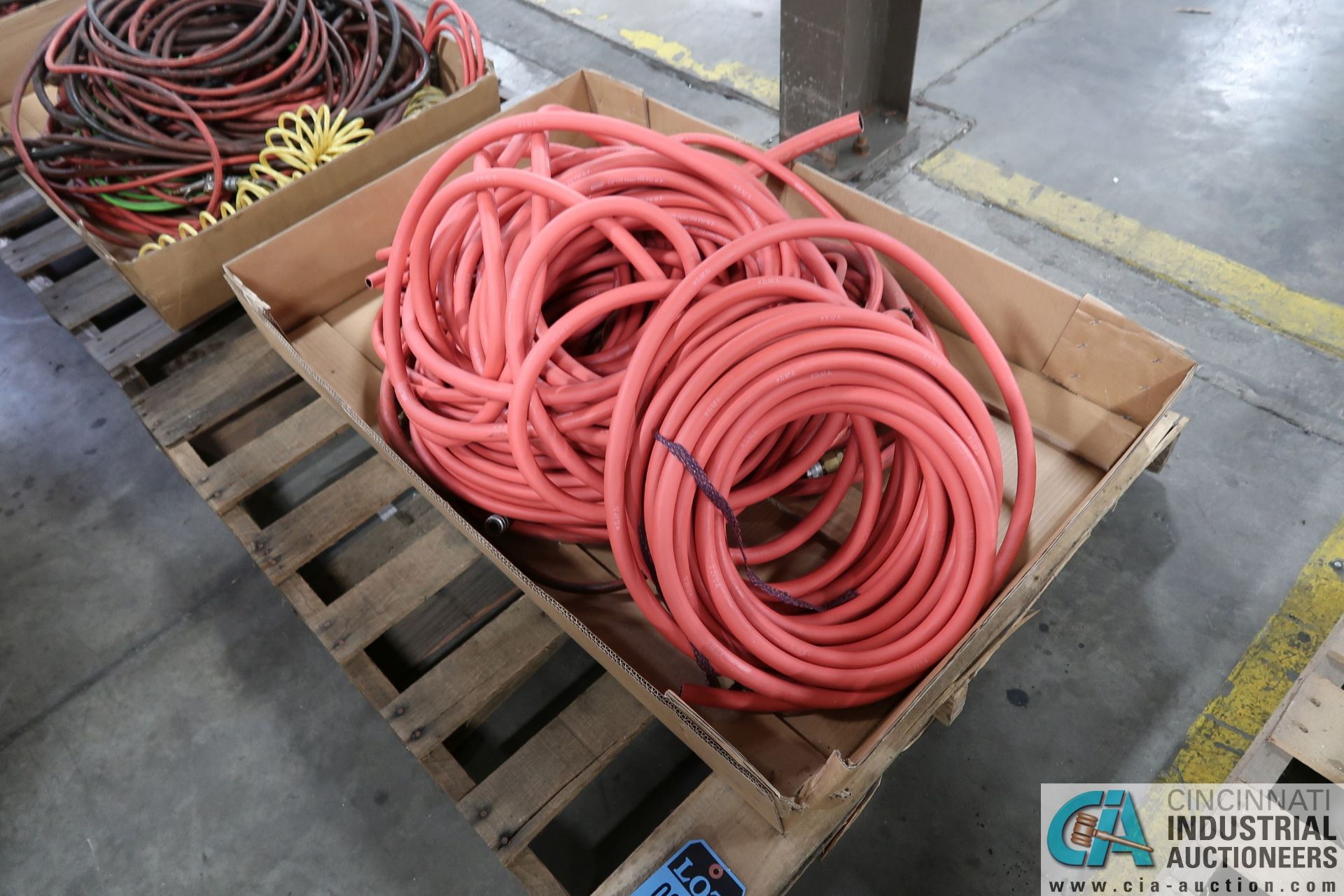 (LOT) (3) SKIDS MISCELLANEOUS AIR HOSE - Image 2 of 4