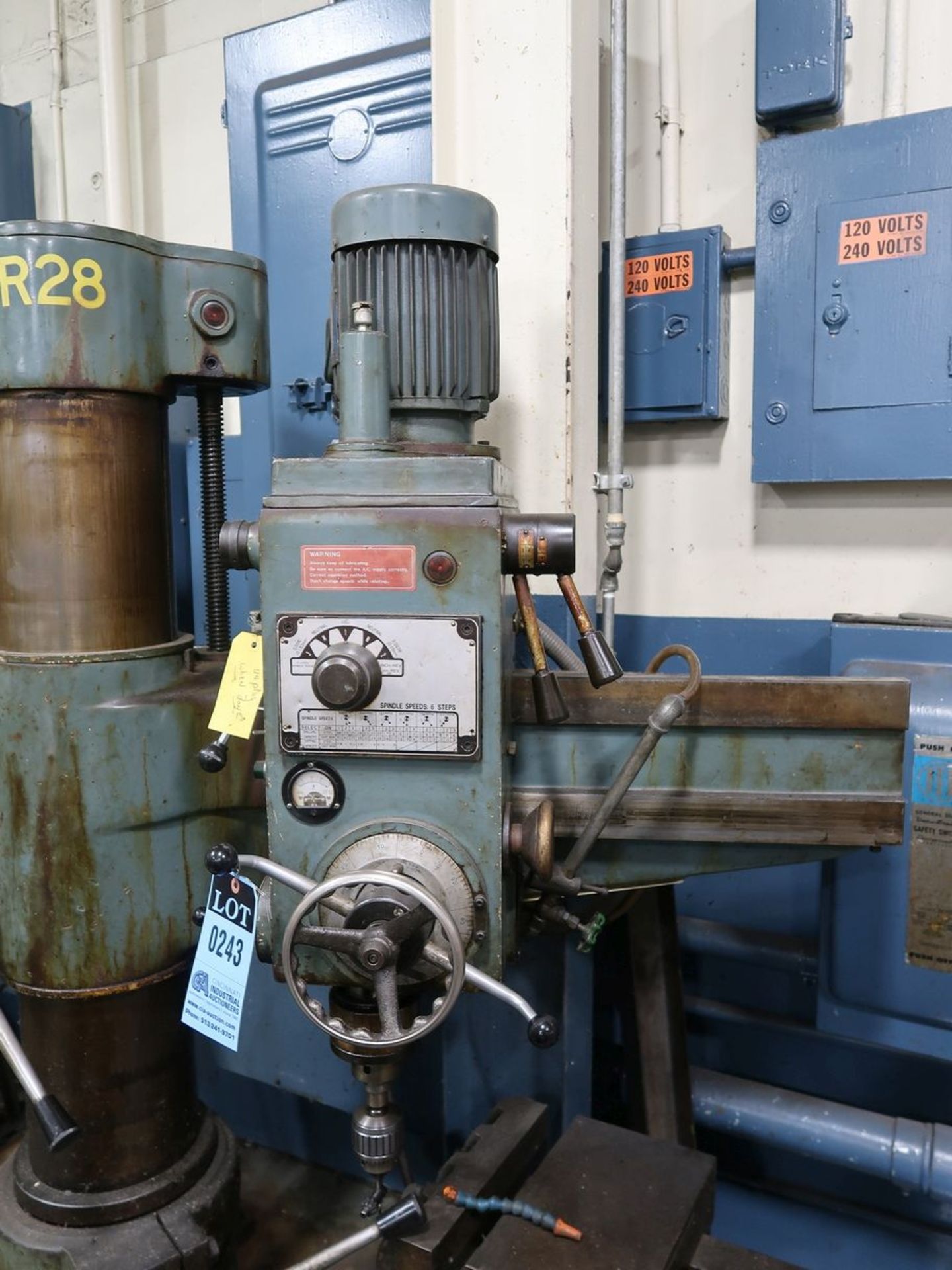 32" ARM X 8" COL. MFG. UNKNOWN RADIAL ARM DRILL; S/N N/A - Image 5 of 9