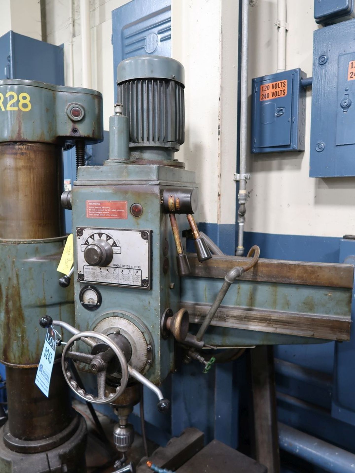 32" ARM X 8" COL. MFG. UNKNOWN RADIAL ARM DRILL; S/N N/A - Image 3 of 9