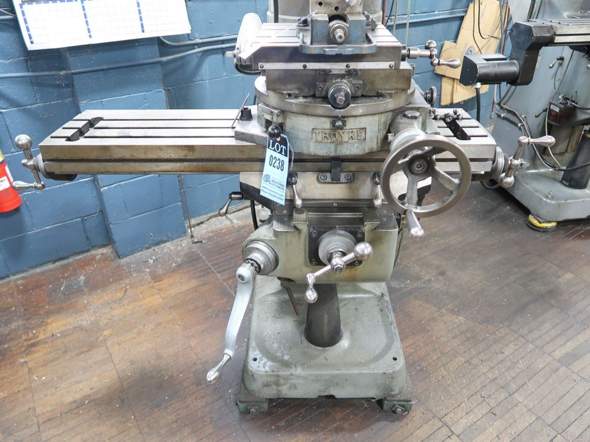 2-HP BRIDGEPORT SERIES I VERTICAL MILLING MACHINE; S/N 241116, W/ MITUTOYO LINEAR AXIS DRO - Image 6 of 8