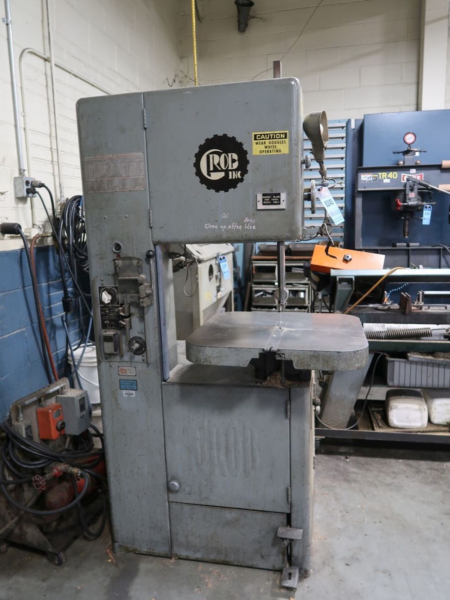 18" GROB NS18 VERTICAL BAND SAW; S/N 83332-TR29, BLADE WELDER - Image 4 of 7