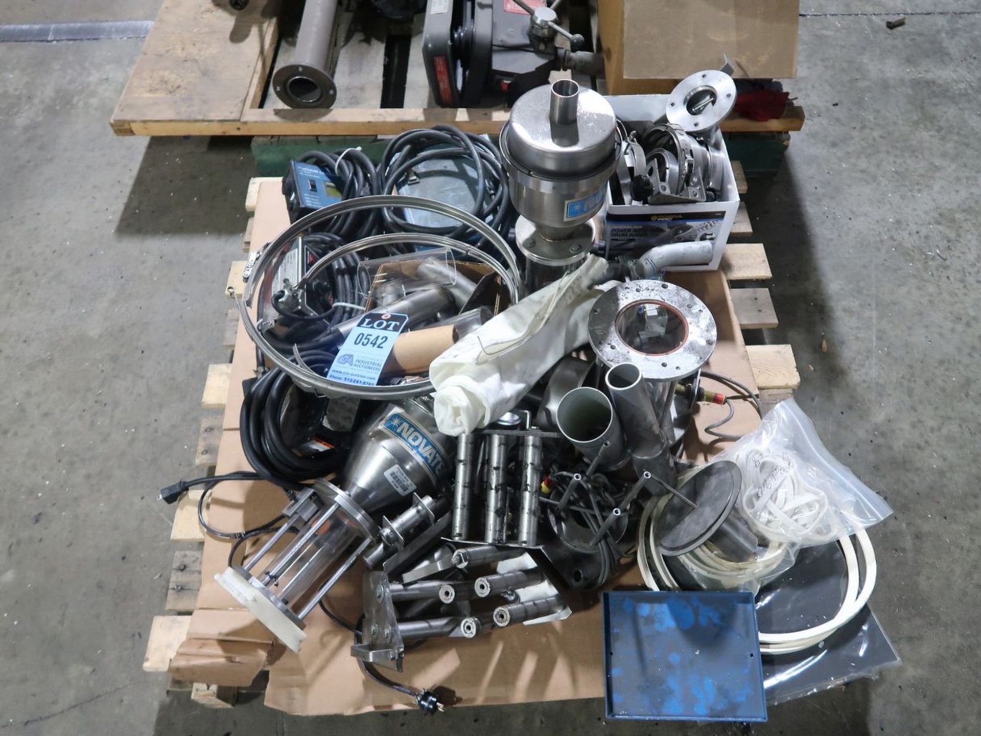 (LOT) MISC. LOADERS & PARTS