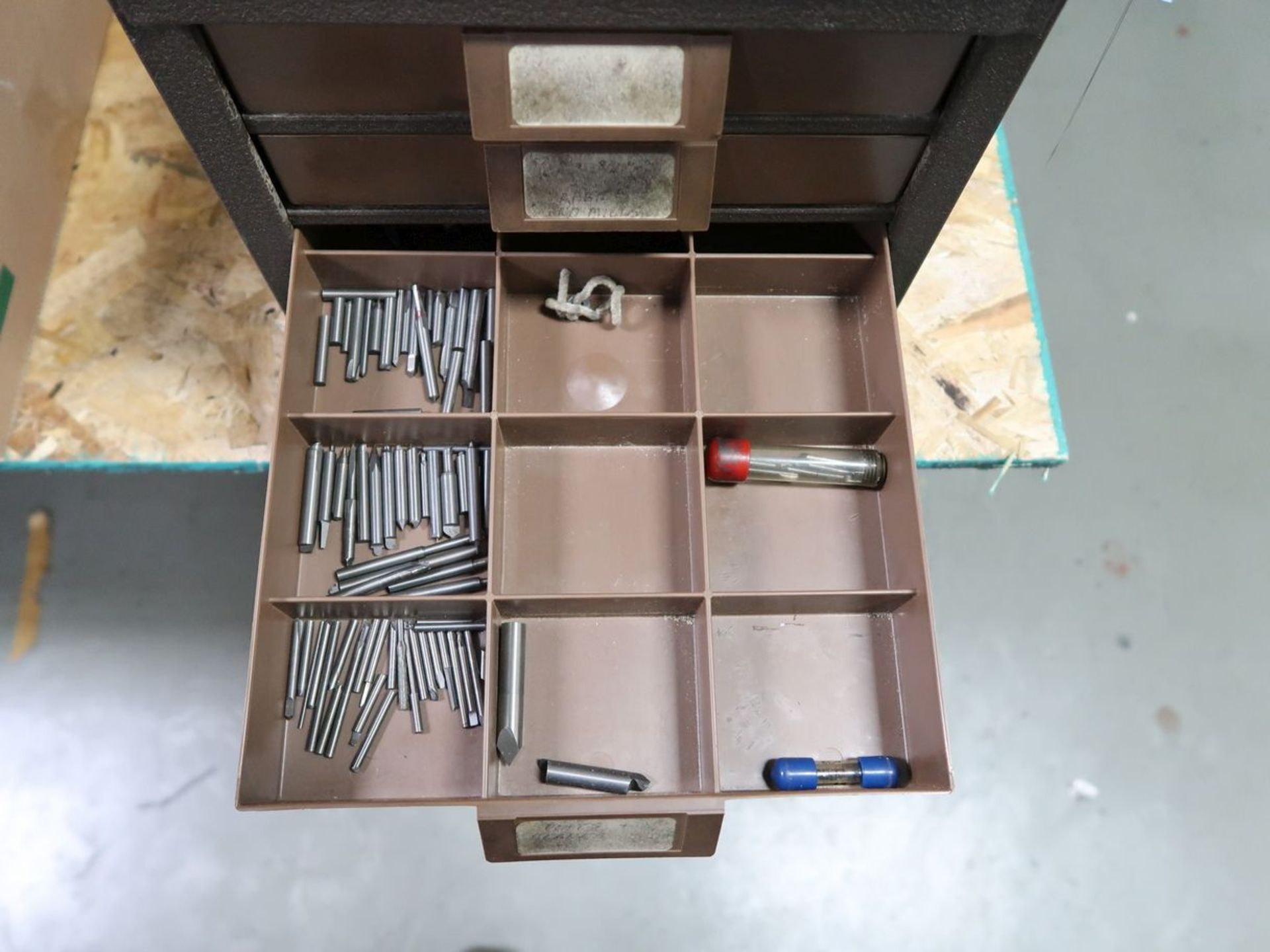 DRILL CABINET WITH CARBIDE DRILLS - Image 2 of 4