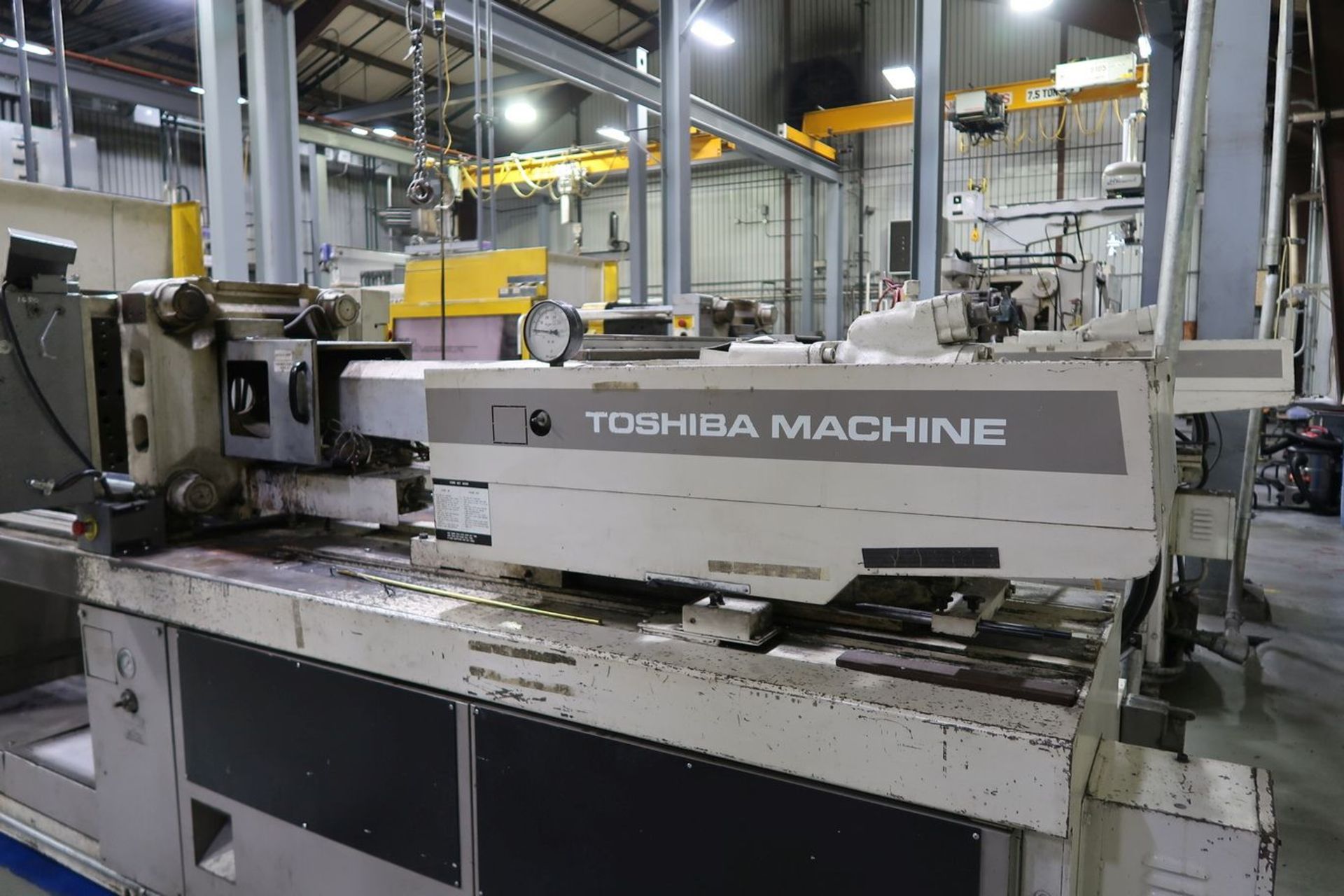 120-TON X 6.6-OZ. TOSHIBA MODEL 1SF120VL-3B PLASTIC INJECTION MOLDING MACHINE (1993) - Image 10 of 19