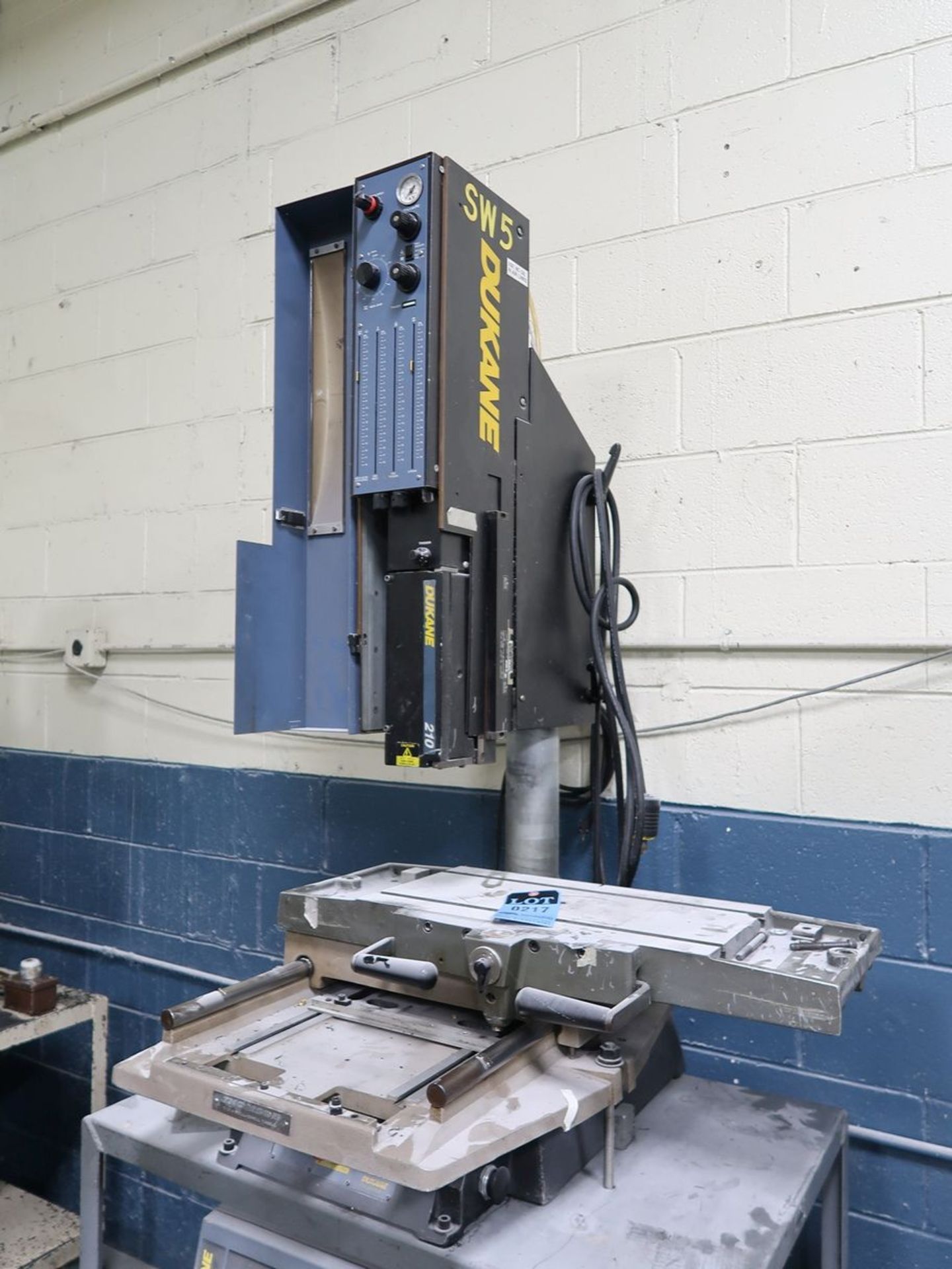 DUKANE MODEL 210 ULTRASONIC WELDER WITH DUKANE 2220 DYNAMIC PROCESS CONTROLLER **OUT OF SERVICE**