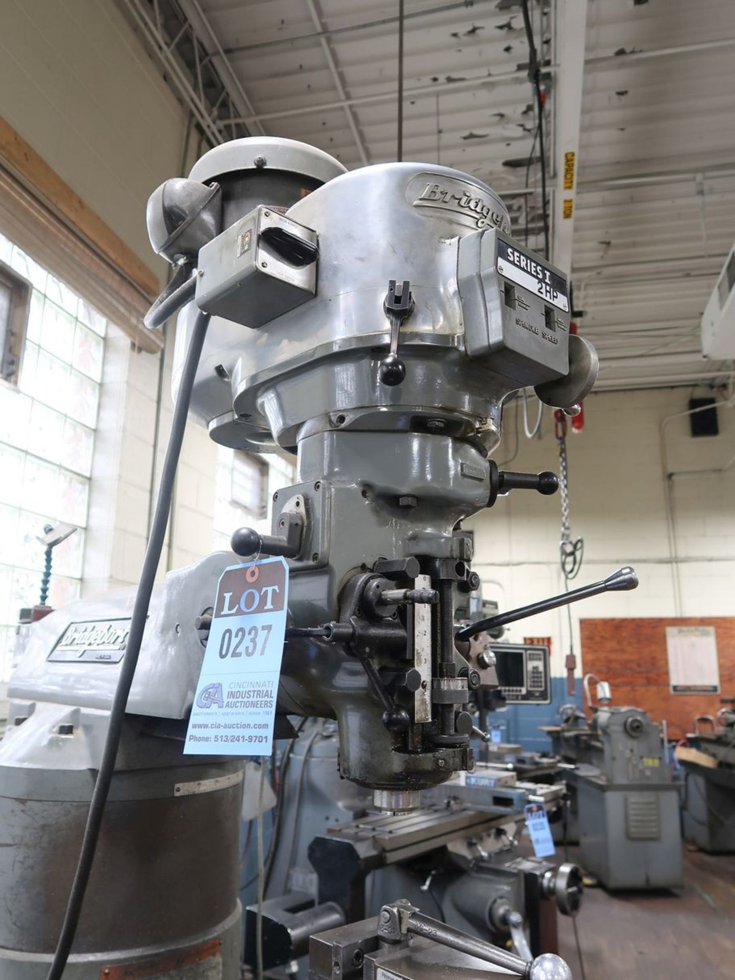 2-HP BRIDGEPORT SERIES I VERTICAL MILLING MACHINE; S/N 241116, W/ MITUTOYO LINEAR AXIS DRO - Image 4 of 8