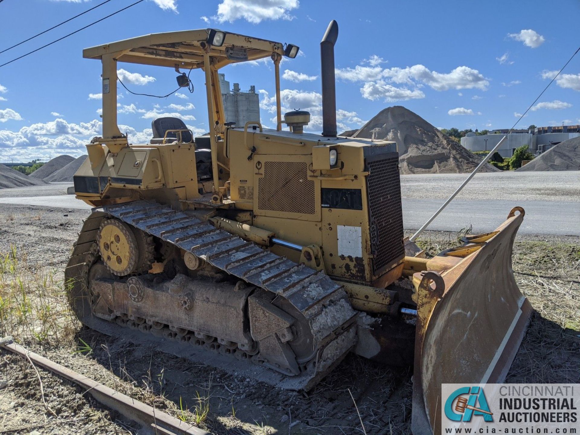 1993 CATERPILLAR MODEL D5H INCLINE TRACK CRAWLER DOZER; S/N 12Z48432, ENGINE NO. 3304, PRODUCT ID - Image 3 of 13