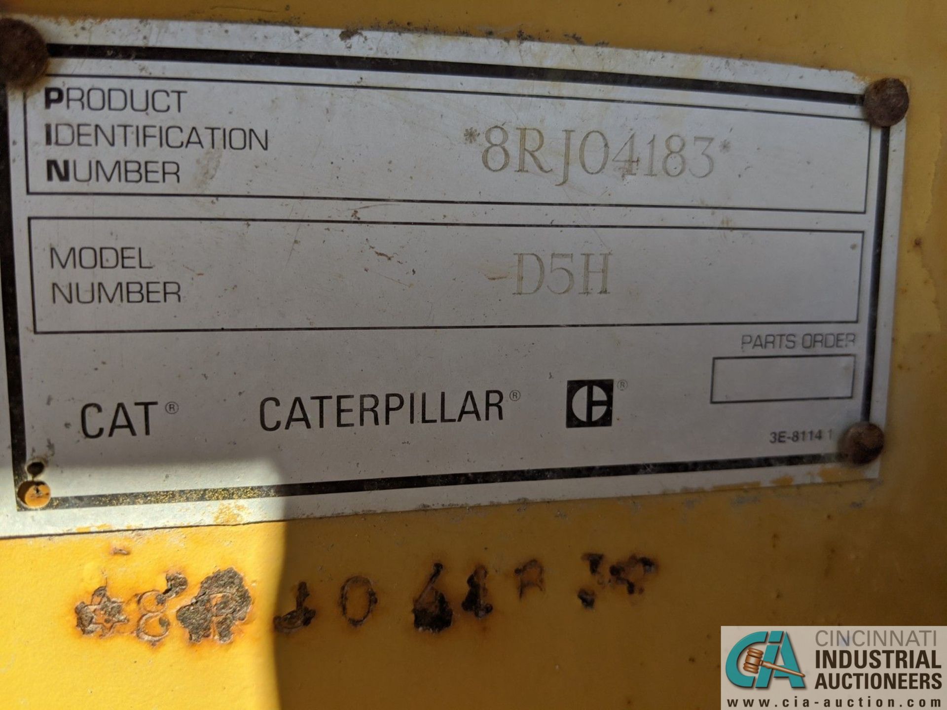 1993 CATERPILLAR MODEL D5H INCLINE TRACK CRAWLER DOZER; S/N 12Z48432, ENGINE NO. 3304, PRODUCT ID - Image 7 of 13