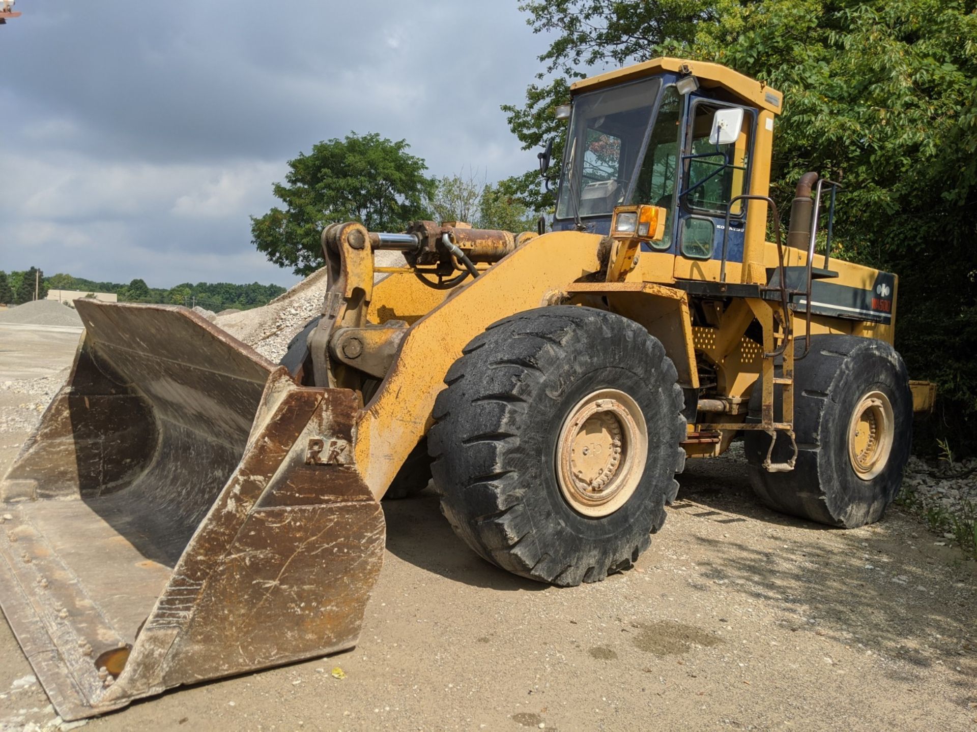 KOMATSU MODEL WA500 RUBBER TIRE WHEEL LOADER; S/N A20650, 10' BUCKET **10509 Kinsman Rd., Newbury,