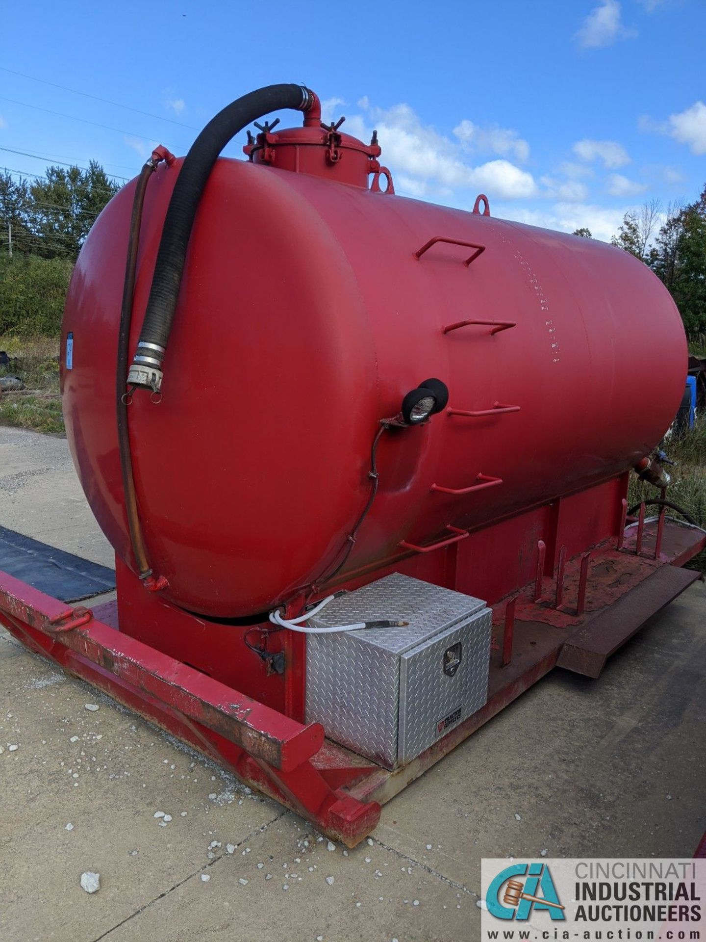 62 BARREL DICKERSON TRUCK BED TYPE WATER TANK; S/N 4756 (220 Blackbrook Rd., Painsville, OH - Image 2 of 4