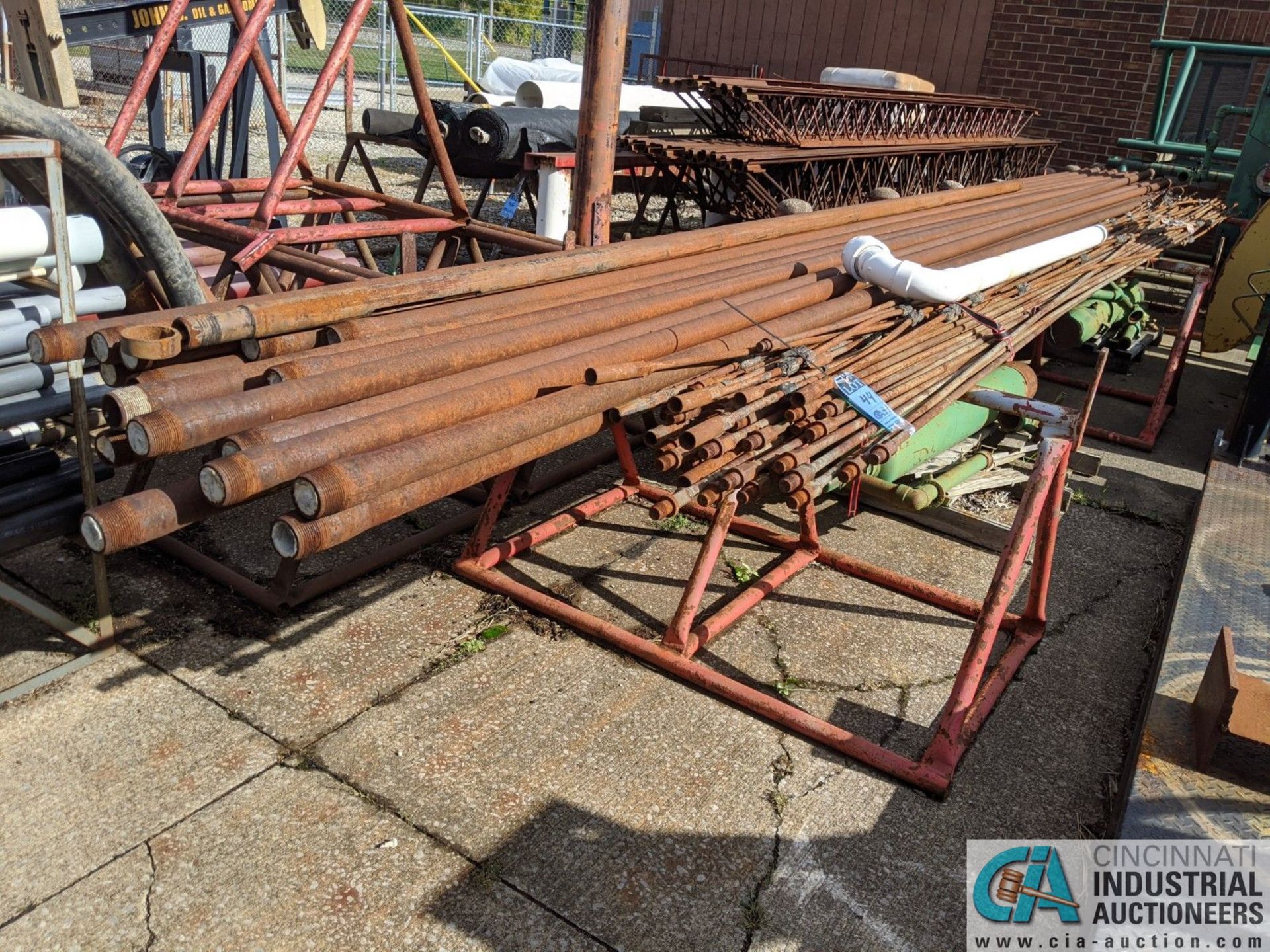 (LOT) ASSORTED PUMP ROD; 2-1/2" STEEL PIPE & 15' STEEL (8635 East Ave., Mentor, OH 44060 - John