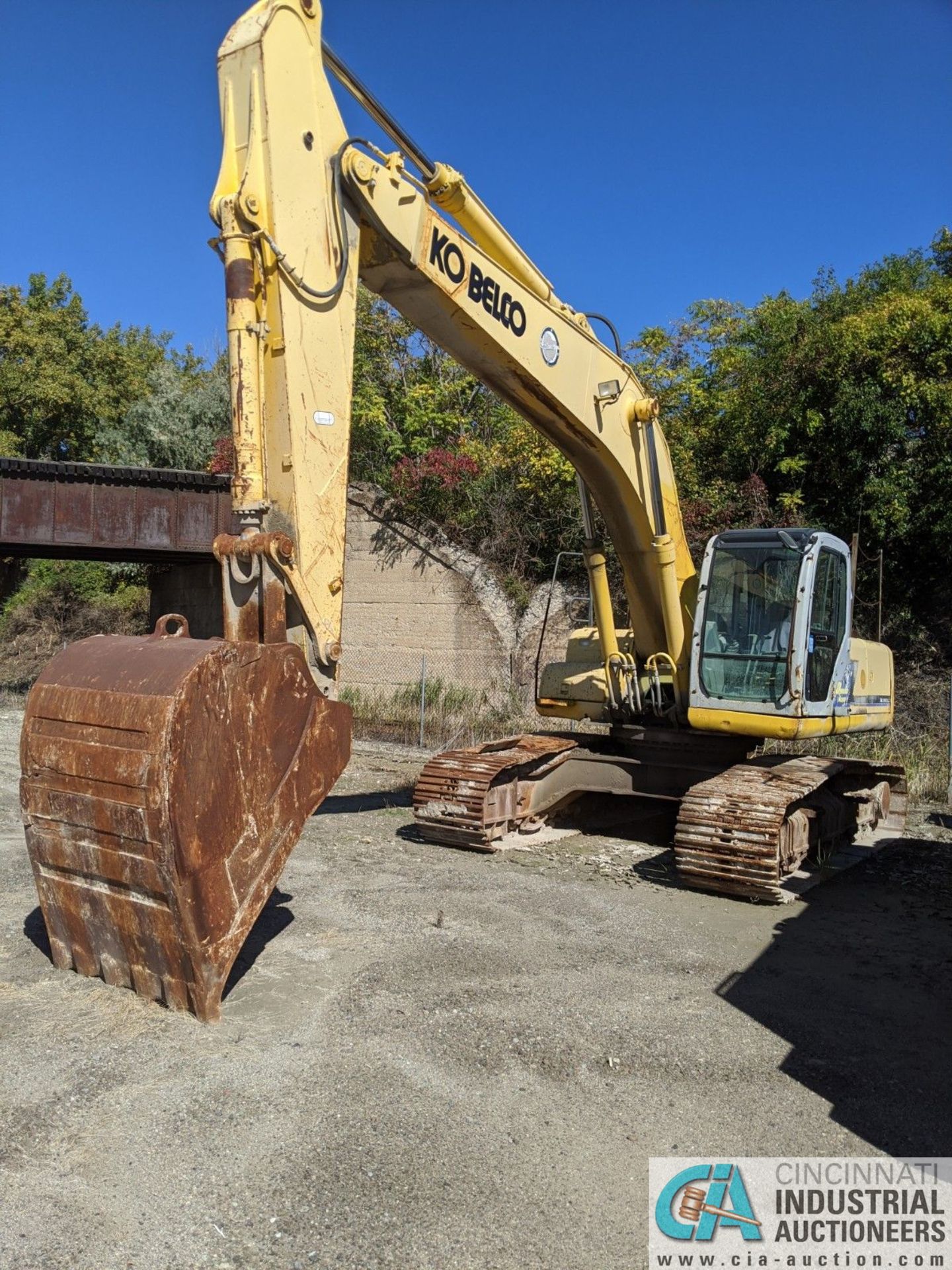 KOBELCO MODEL SK290LC EXCAVATOR; S/N LB03-U0147, 46" BUCKET **2100 Central Furnace Ct., Cleveland