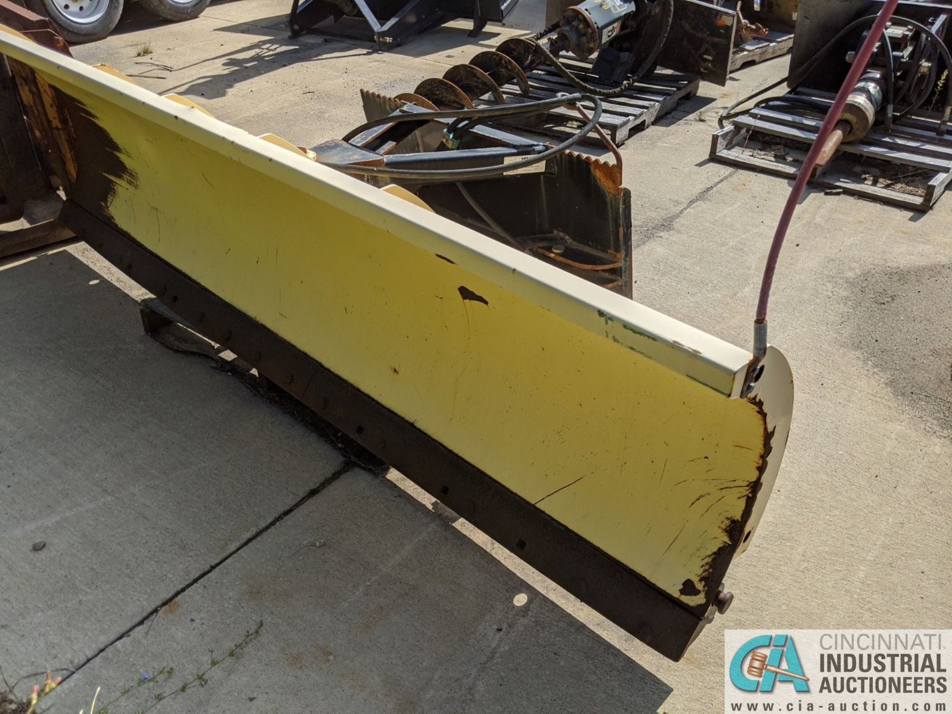 108" WIDE WOLF SKID LOADER SNOW PLOW ATTACHMENT (220 Blackbrook Rd., Painsville, OH 44077 - Greg - Image 2 of 4