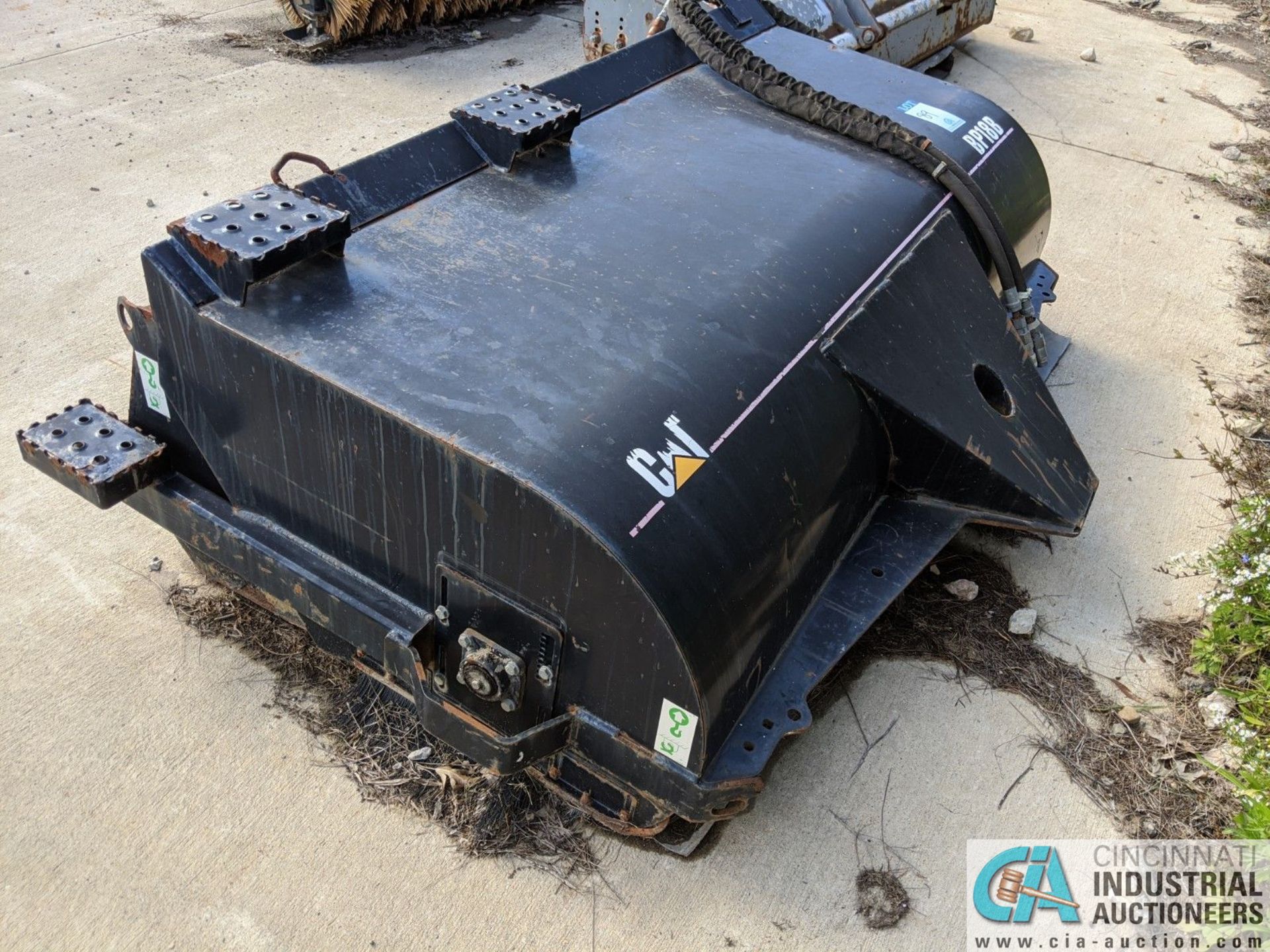 76" WIDE CAT MODEL BP18B HYDRAULIC SWEEPER ATTACHMENT; S/N DBP00246, PICK-UP BROOM TYPE (220 - Image 2 of 4