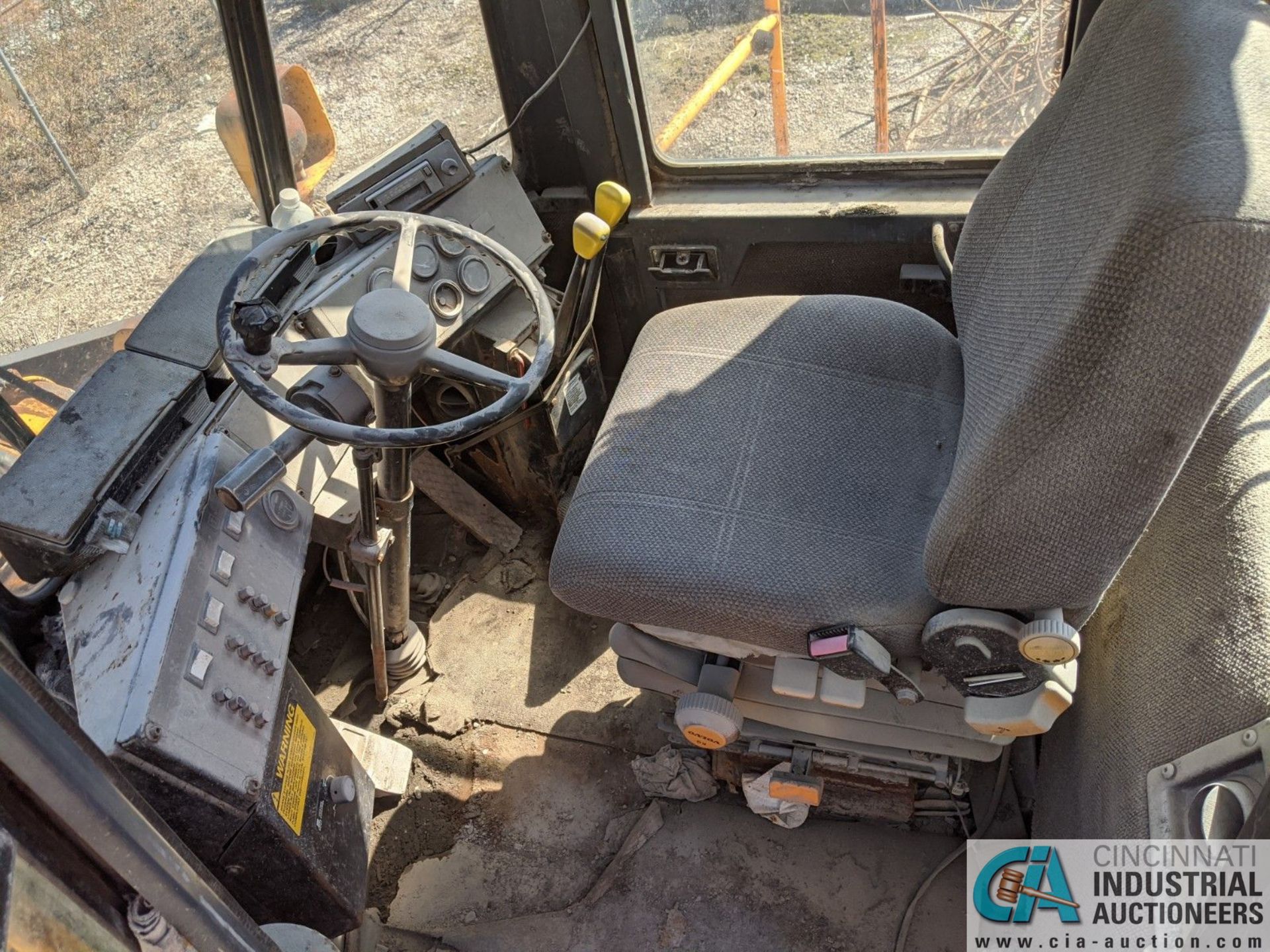 MICHIGAN MODEL L320 RUBBER TIRE WHEEL LOADER; S/N 811A197CAC, 12' BUCKET **2100 Central Furnace Ct., - Image 5 of 8