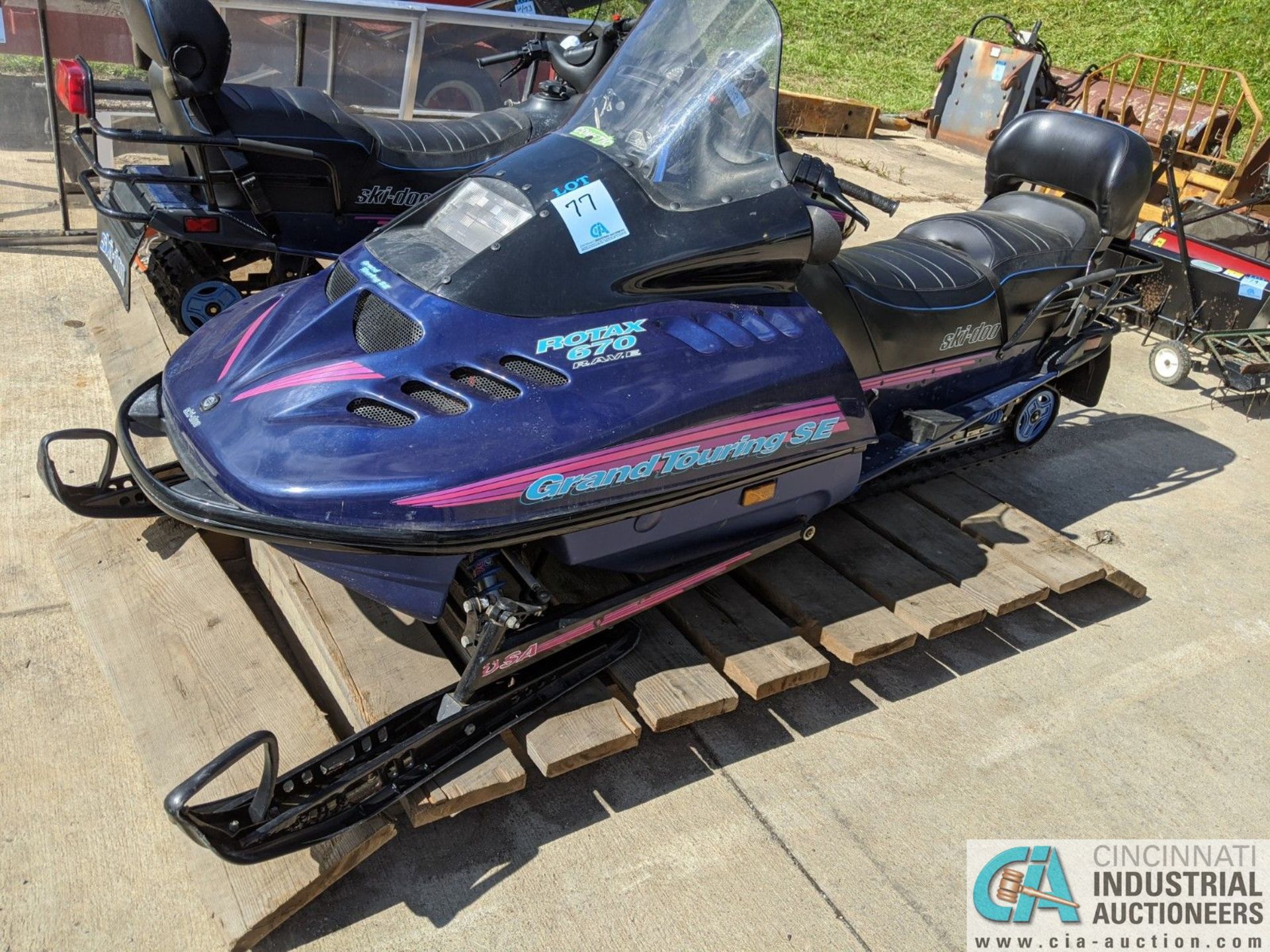 SKI-DOO ROTAX 670 SNOW MOBILE (220 Blackbrook Rd., Painsville, OH 44077 - Greg Papis: 440-537-5127)